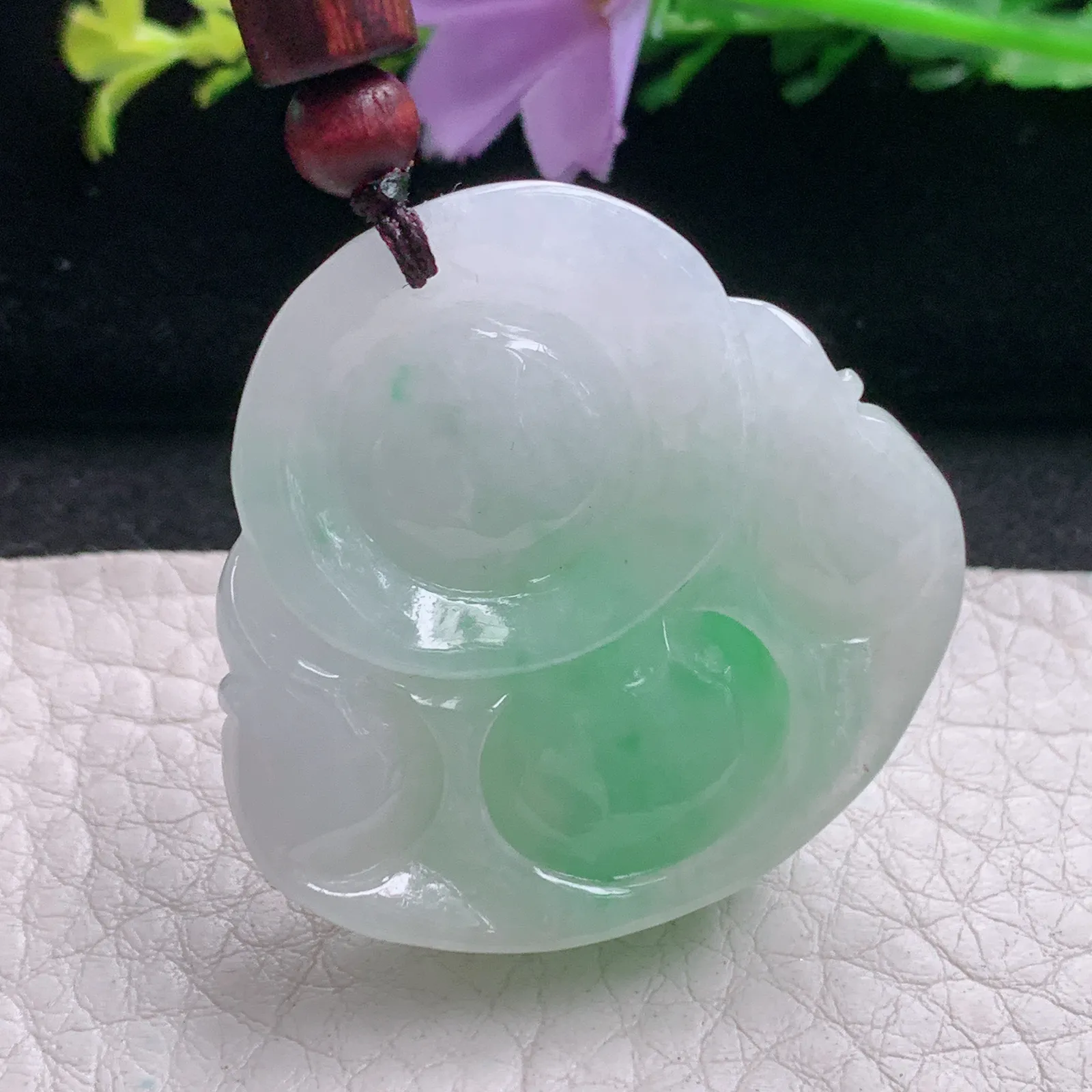 zen自然光37.5*39*12.5天然缅甸翡翠A货冰飘阳绿饱满大佛公 开心佛玉吊坠