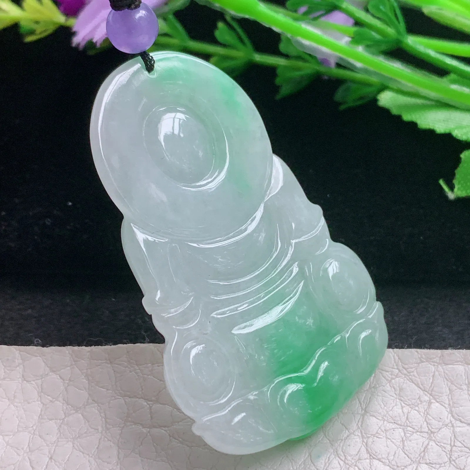 zen自然光51*33*6.6天然缅甸翡翠A货飘绿观音 玉观音玉吊坠