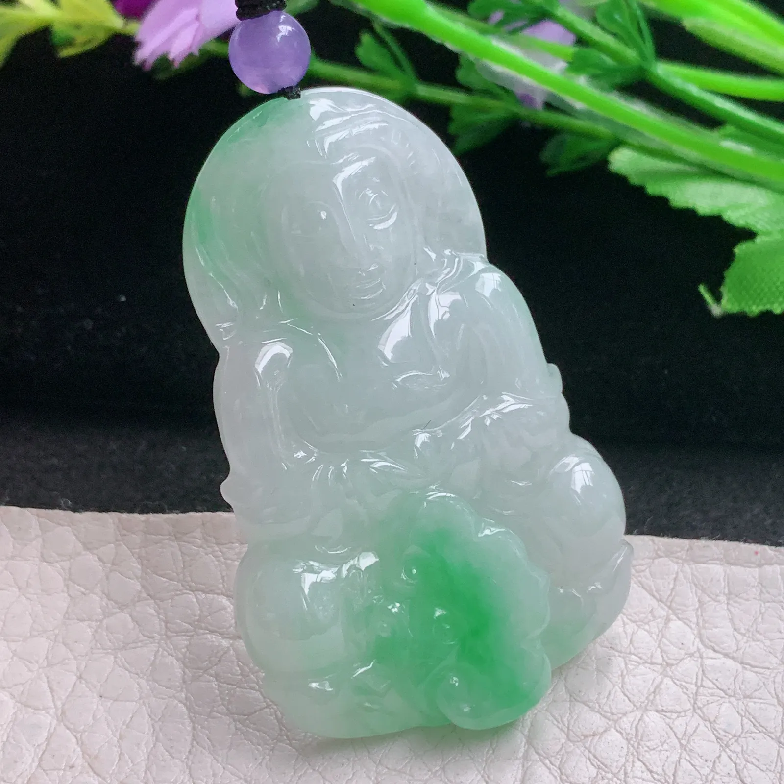 zen自然光51*33*6.6天然缅甸翡翠A货飘绿观音 玉观音玉吊坠