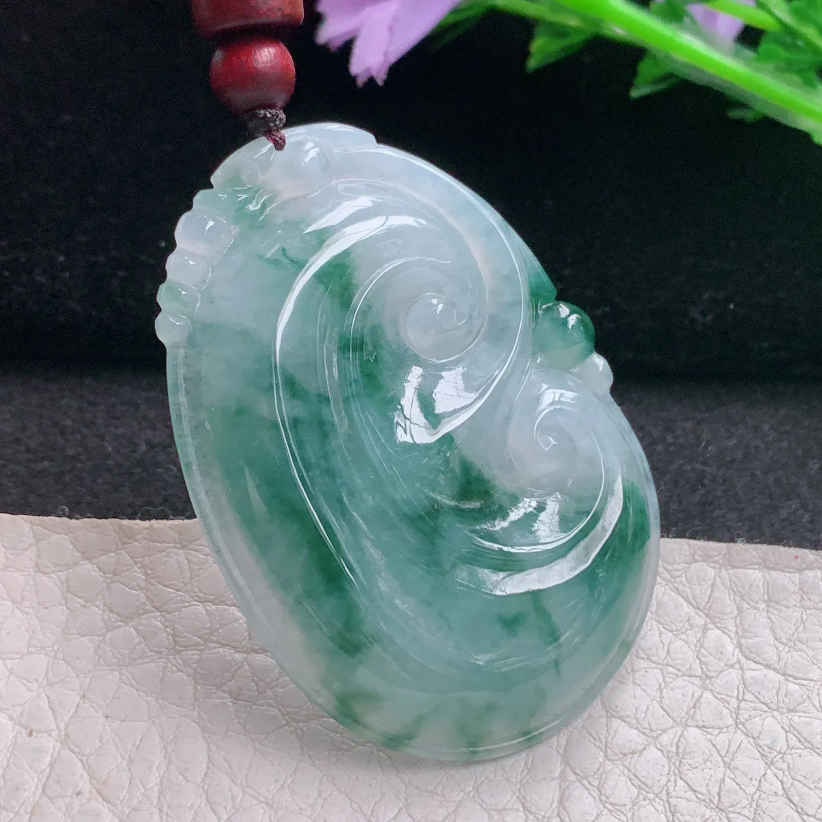 zen自然光49*35*5.6天然缅甸翡翠A货冰胶飘花如意 玉如意玉吊坠