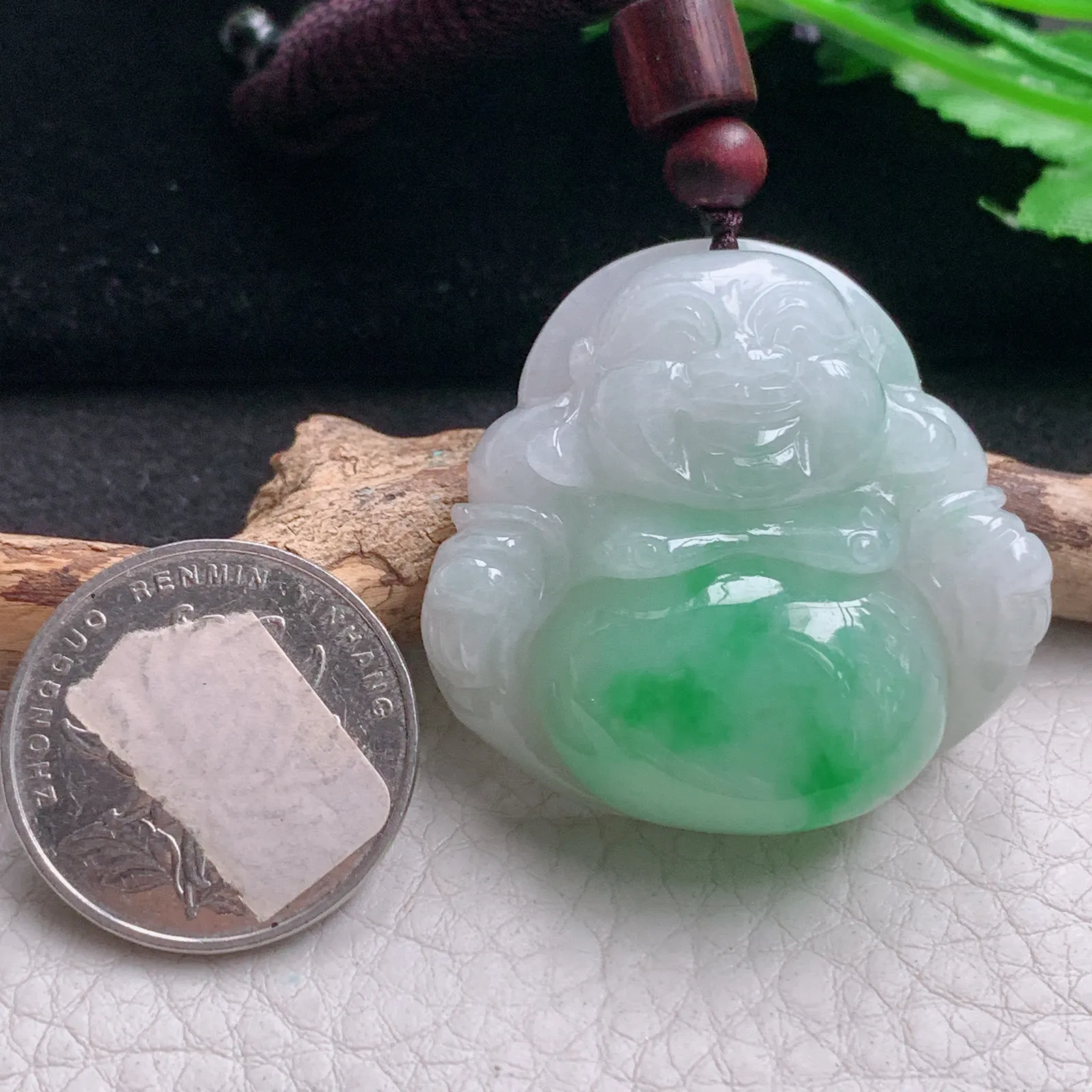 zen自然光37.5*39*12.5天然缅甸翡翠A货冰飘阳绿饱满大佛公 开心佛玉吊坠
