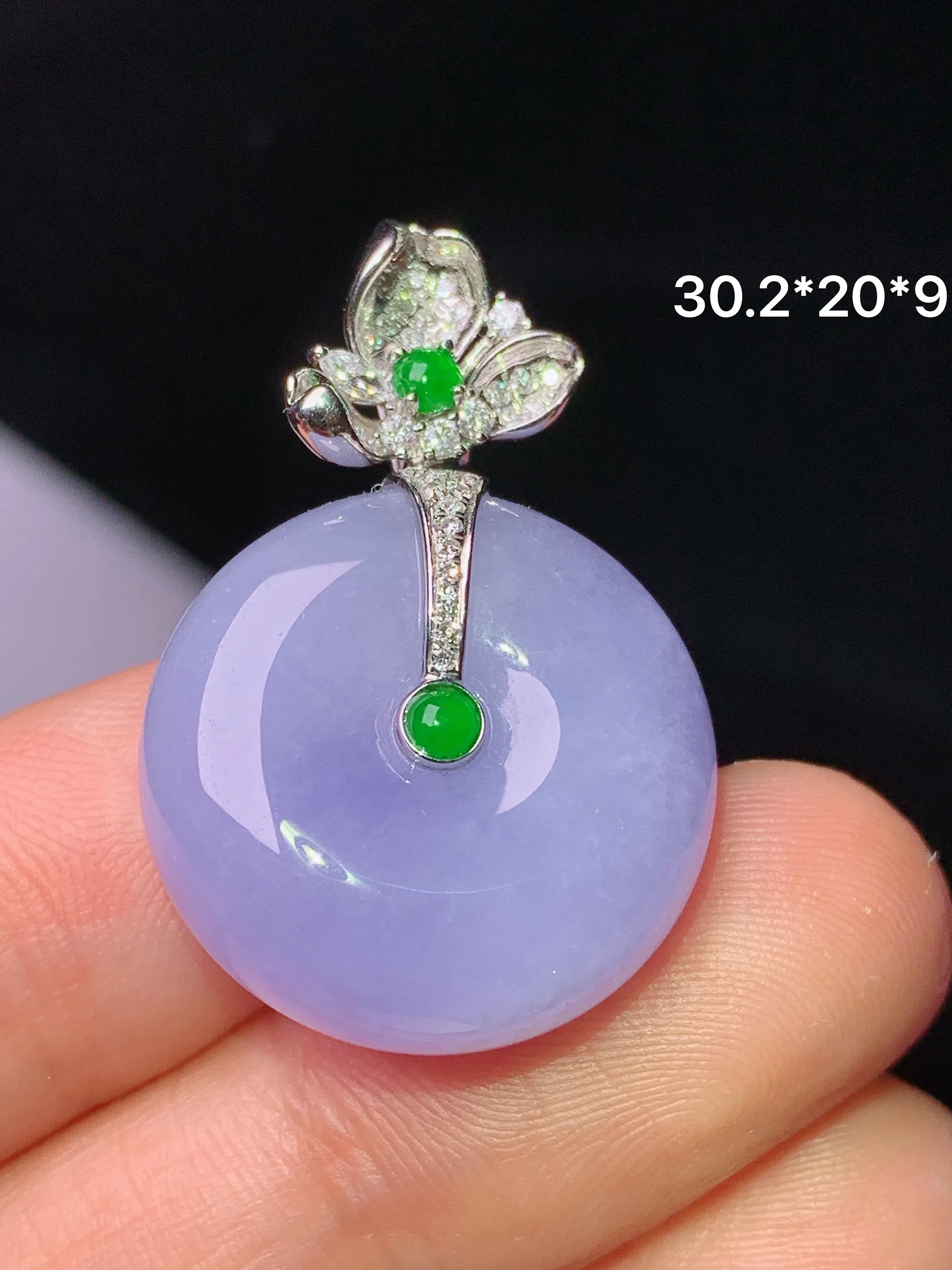 18k金钻镶嵌紫罗兰平安扣吊坠 玉质细腻 水润亮眼 整体尺寸30.2*20*9