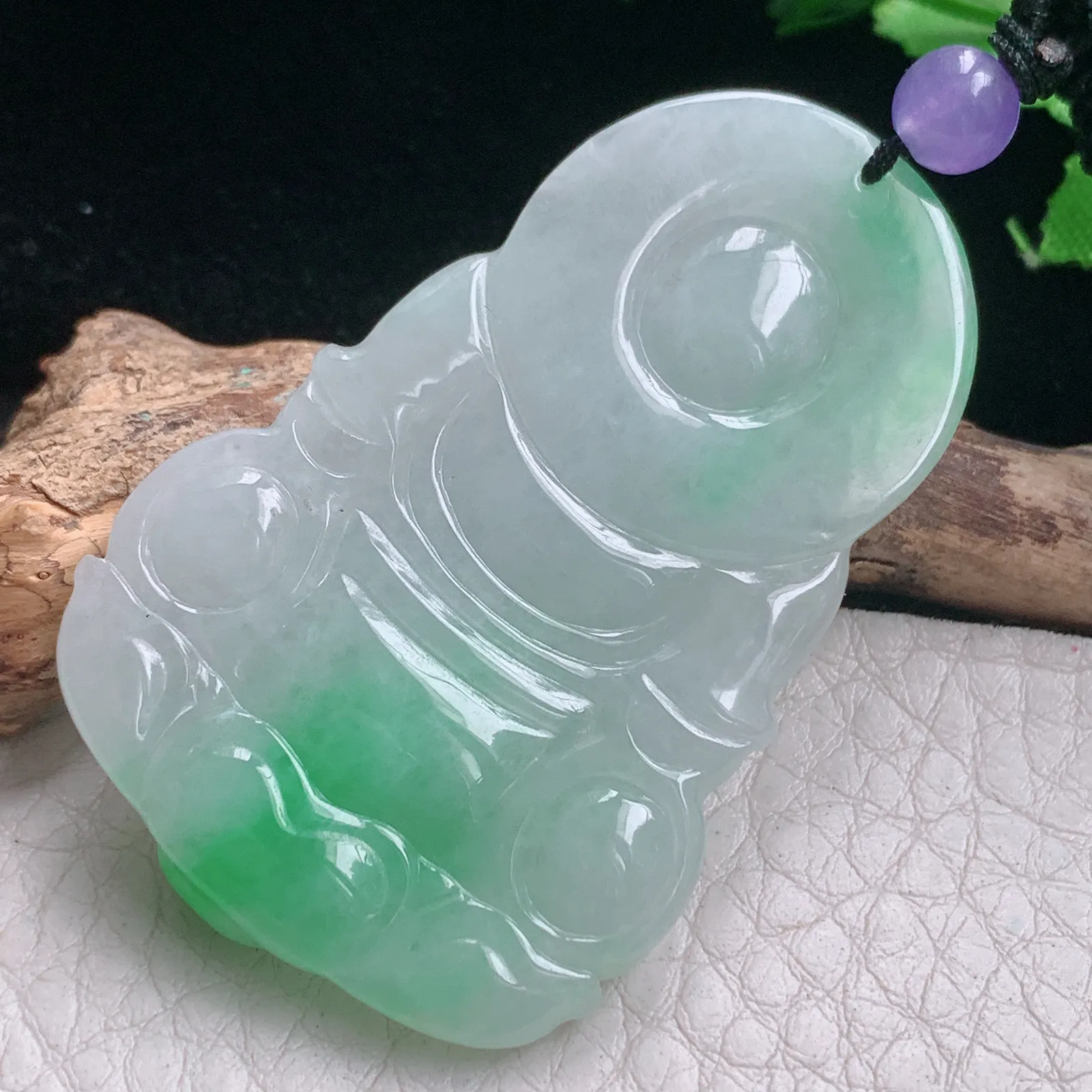 zen自然光51*33*6.6天然缅甸翡翠A货飘绿观音 玉观音玉吊坠