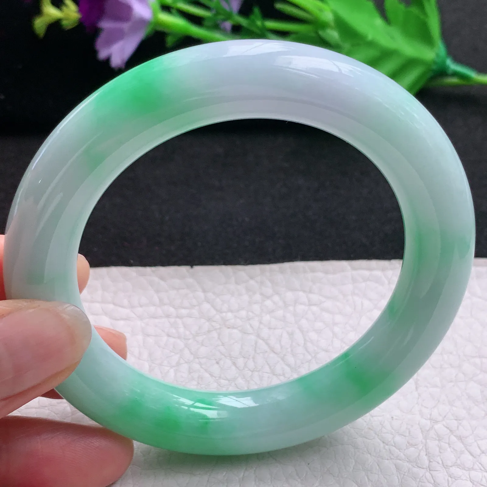 nr实拍58.5*12.5*12.3mm天然缅甸翡翠A货玉手镯春带彩圆条正圈平安镯