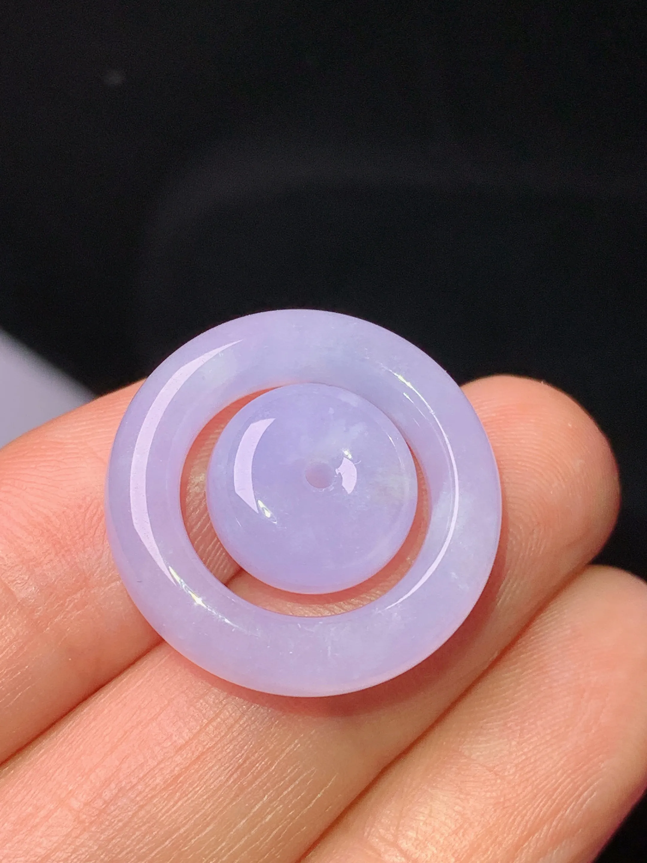 紫罗兰子母扣吊坠 玉质细腻 水润亮眼 整体尺寸21.2*5.5*4.2