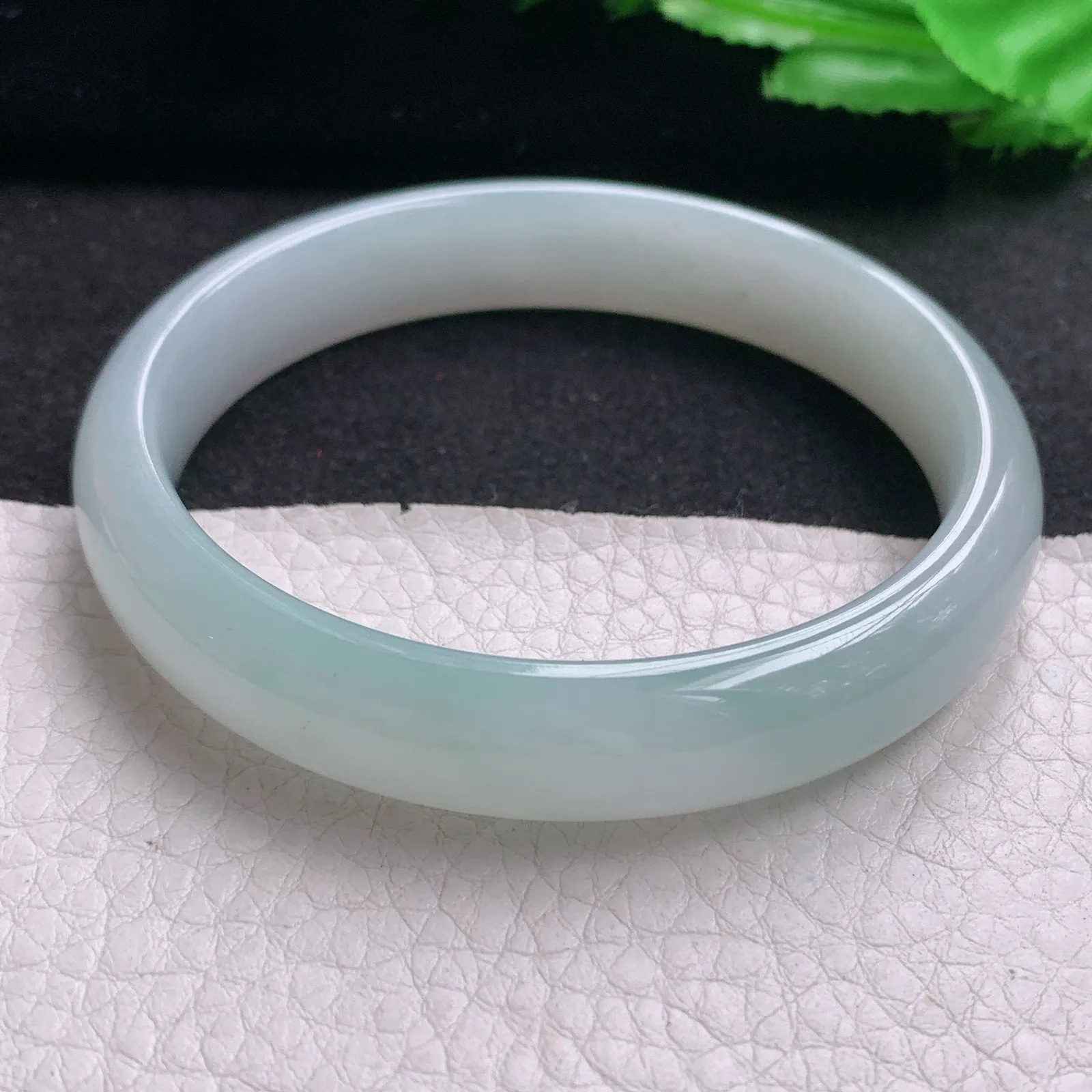 hh实拍58.5*12*7.3mm天然缅甸翡翠A货玉手镯冰胶淡雅宽边正圈平安镯