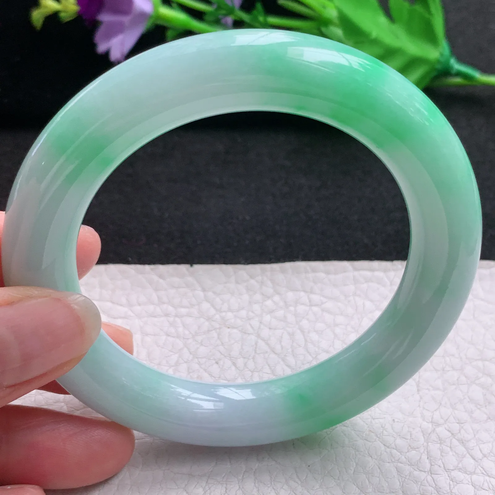 nr实拍58.5*12.5*12.3mm天然缅甸翡翠A货玉手镯春带彩圆条正圈平安镯