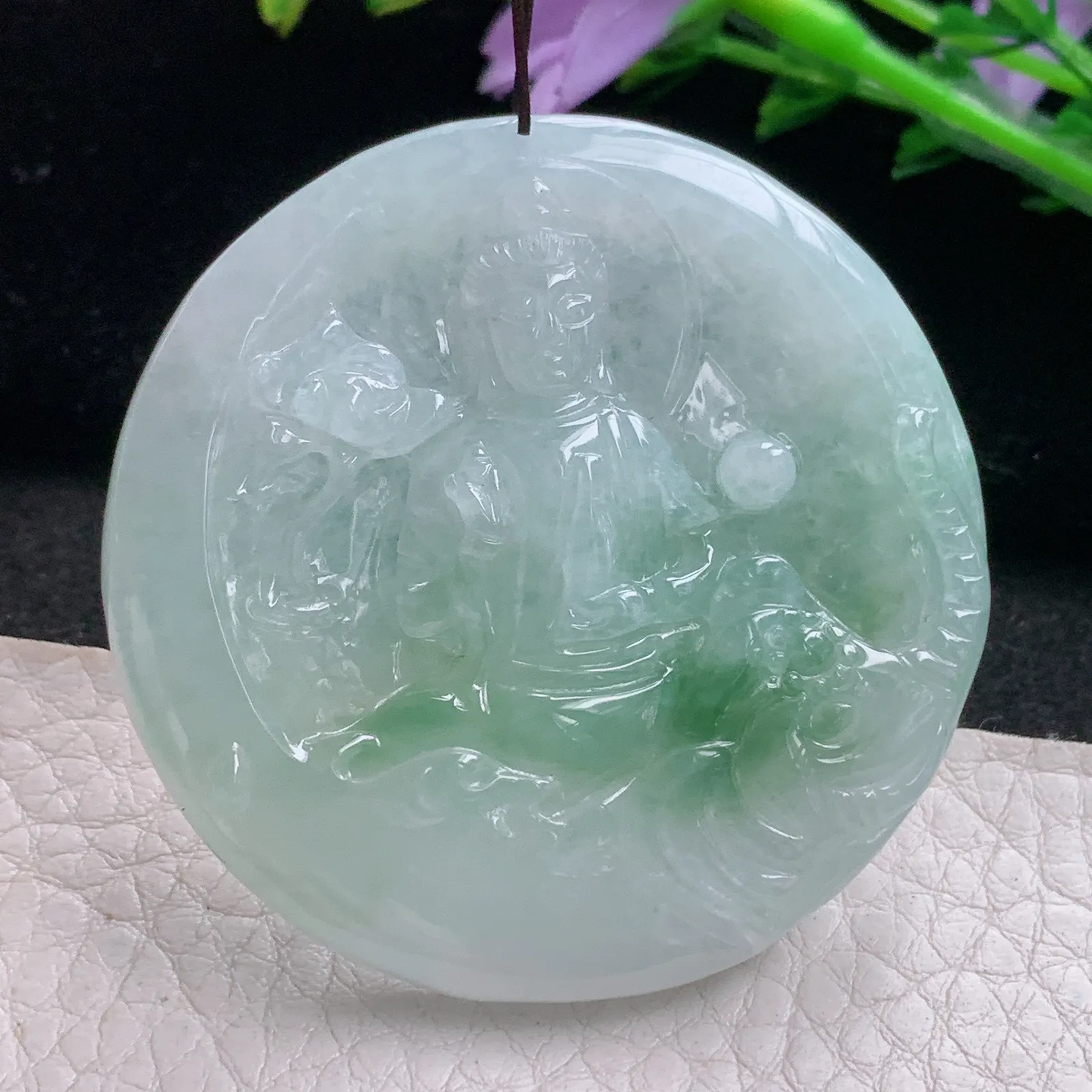 zen自然光49.3*6.8天然缅甸翡翠A货飘花持莲观音 玉观音玉吊坠