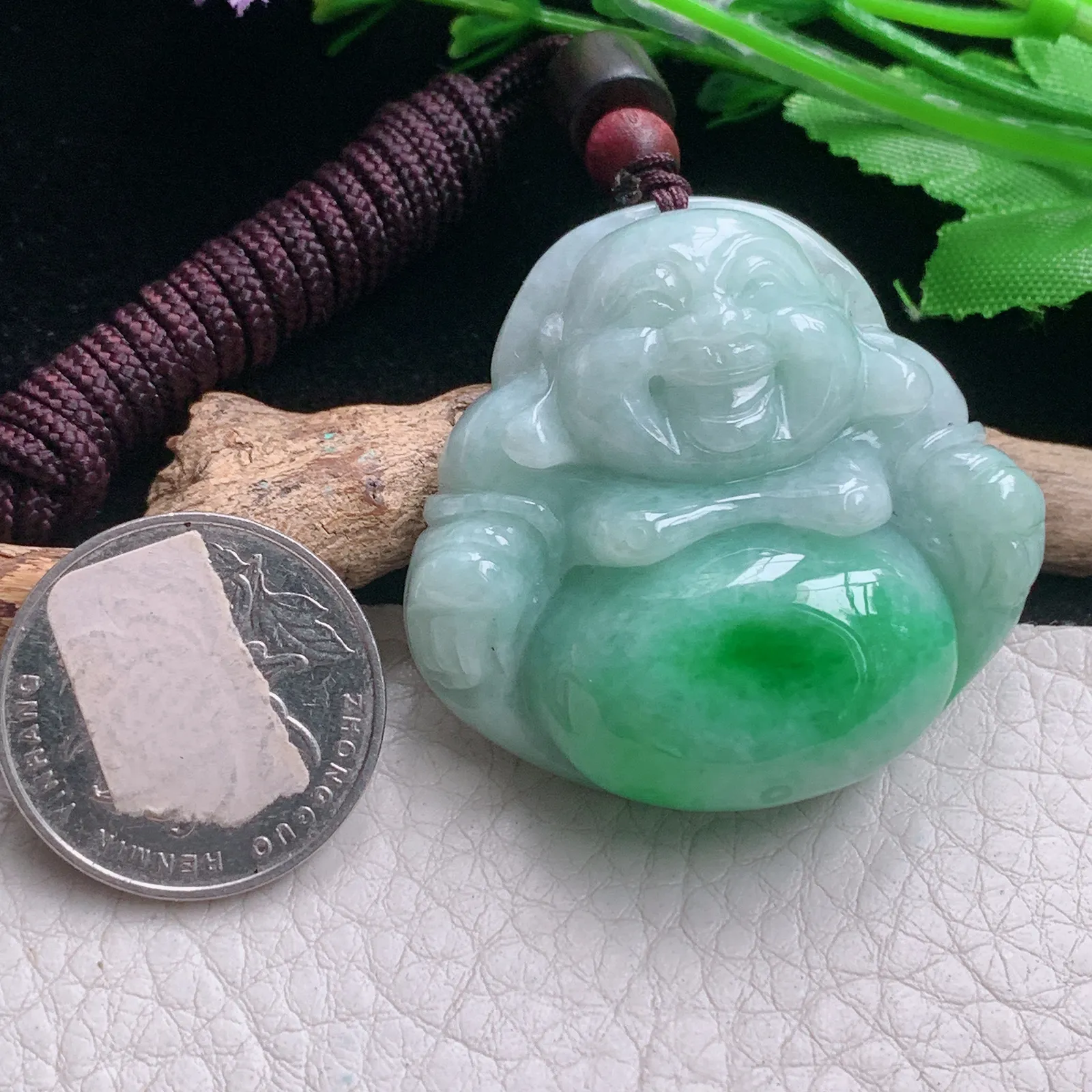 zen自然光41.5*43.6*14.5天然缅甸翡翠A货辣绿大佛公 开心佛玉吊坠