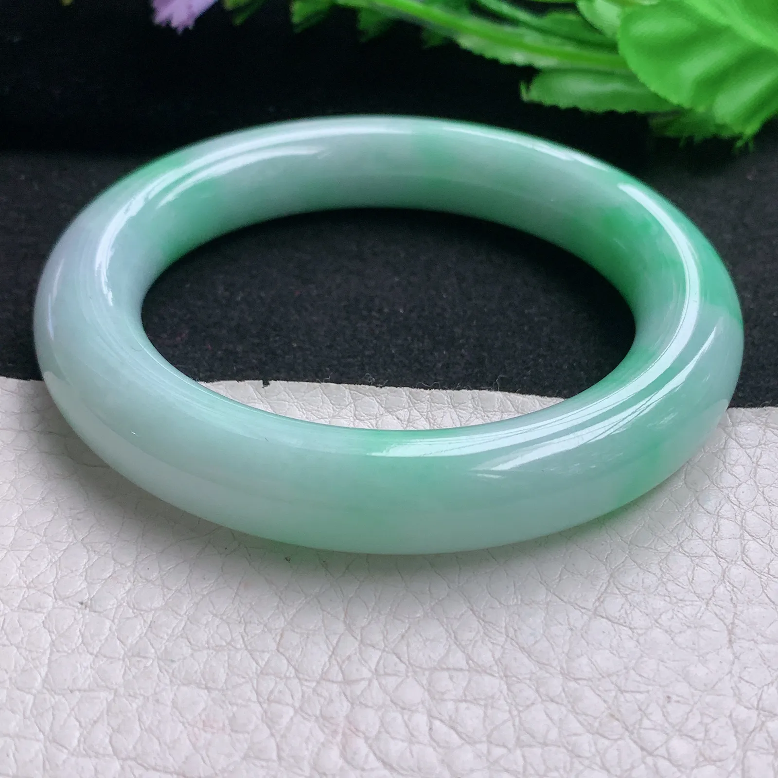 nr实拍58.5*12.5*12.3mm天然缅甸翡翠A货玉手镯春带彩圆条正圈平安镯