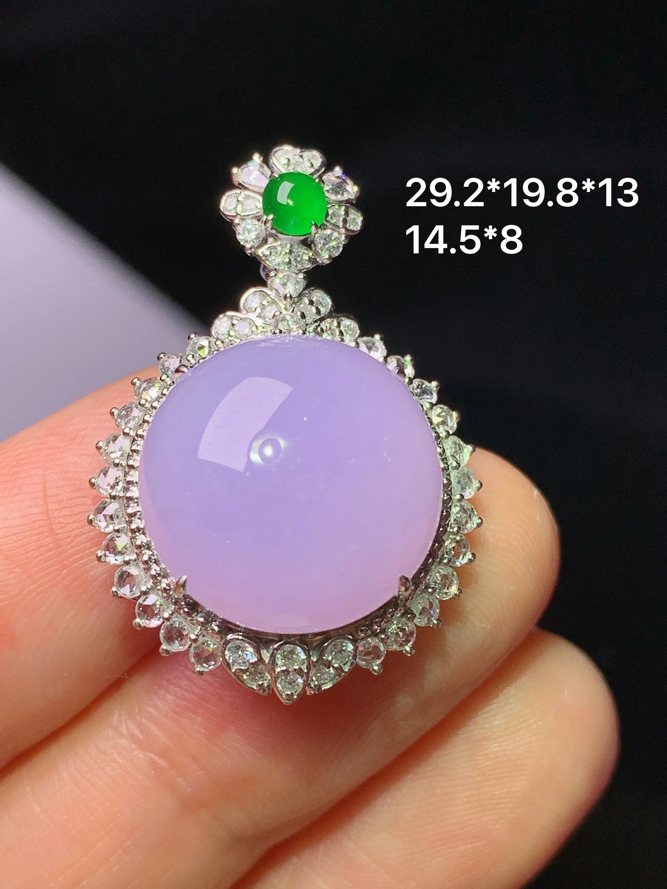 18k金钻镶嵌紫罗兰蛋面吊坠 玉质细腻 水润亮眼 整体尺寸29.2*19.8*13