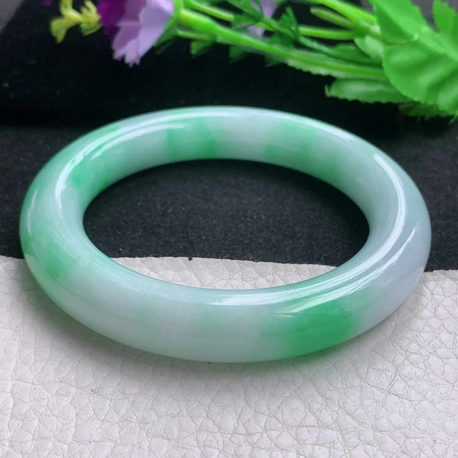 nr实拍58.5*12.5*12.3mm天然缅甸翡翠A货玉手镯春带彩圆条正圈平安镯