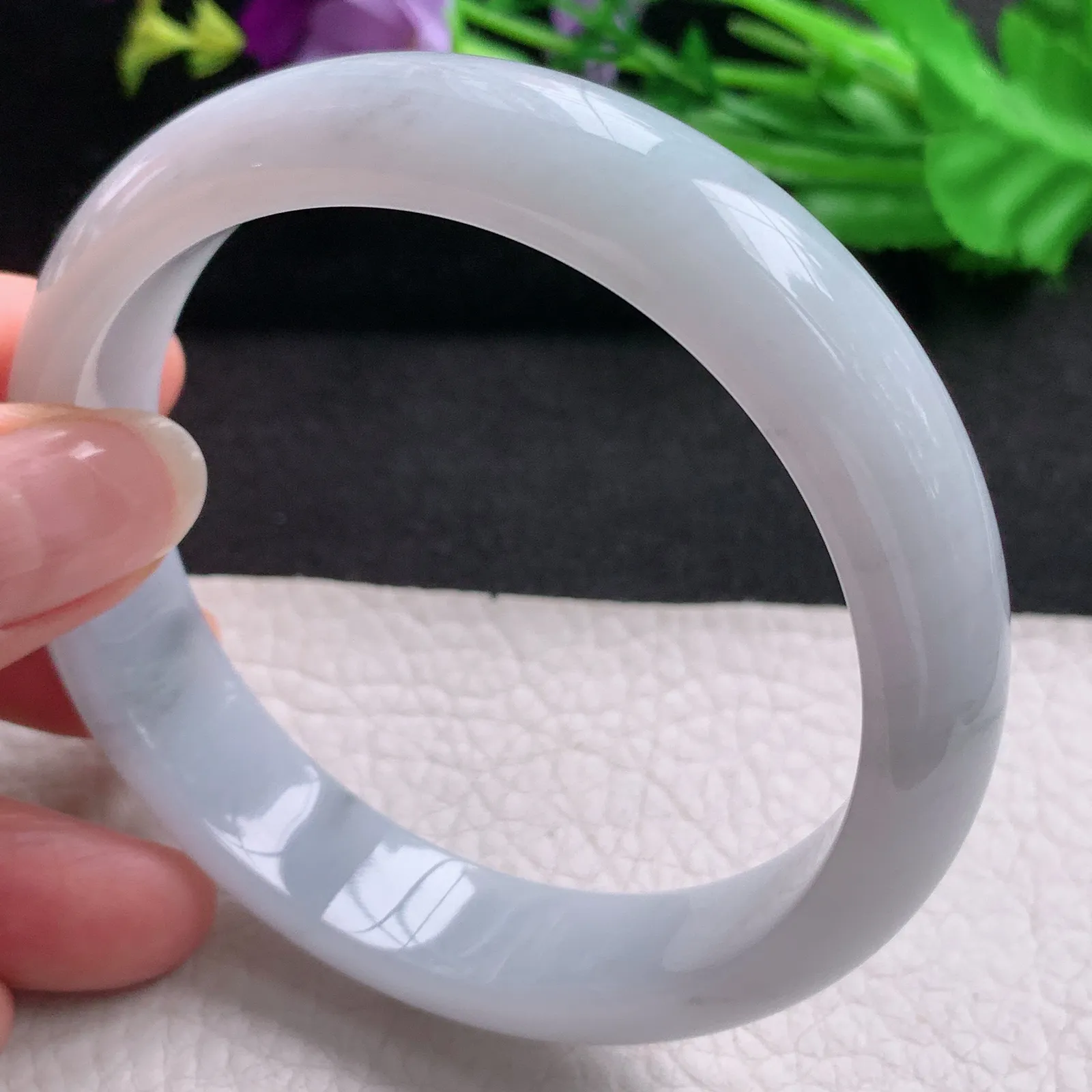 hh大圈口61.5*14.3*8.3天然缅甸翡翠A货玉手镯飘花宽边正圈平安镯