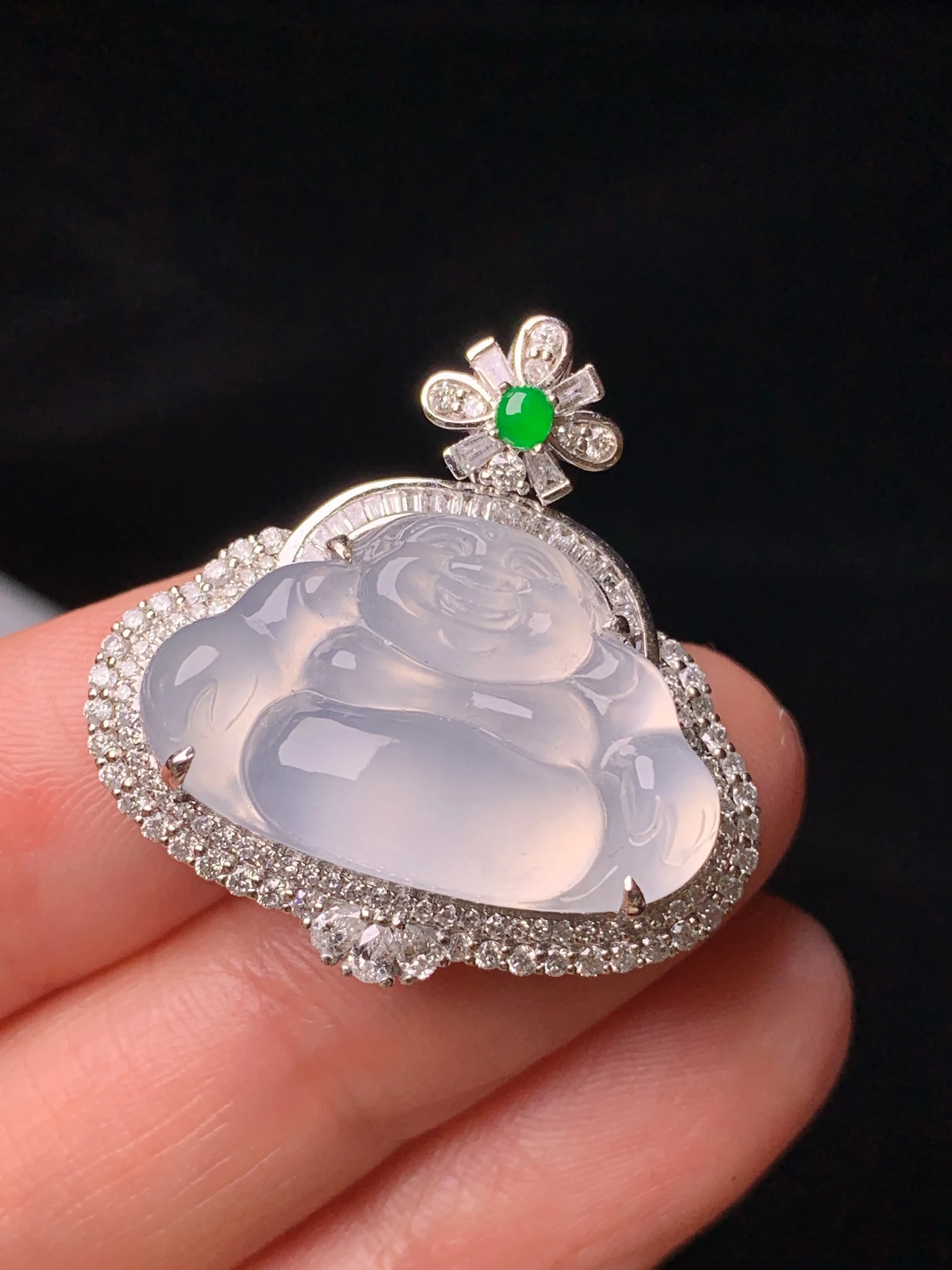 18k金钻镶嵌冰种佛公吊坠 玉质细腻 水润亮眼 整体尺寸27.6*27.1*9.3