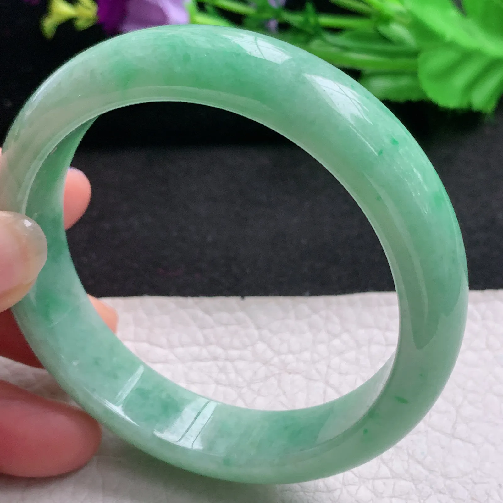 nr实拍57.5*14.8*8mm天然缅甸翡翠A货玉手镯飘花满绿正圈平安镯