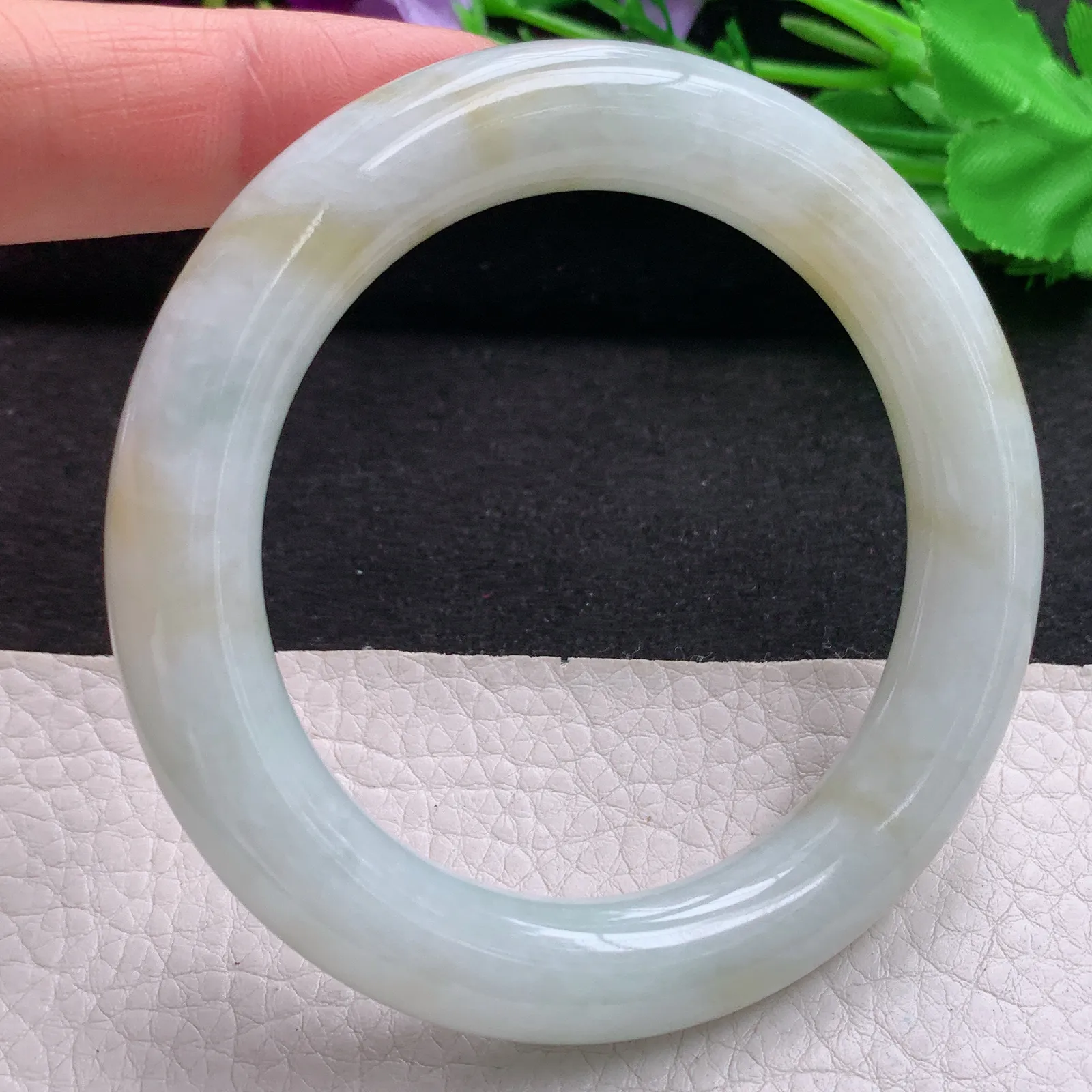 hh实拍56*11招财美人镯 特色天然缅甸翡翠A货玉手镯双彩圆条平安镯