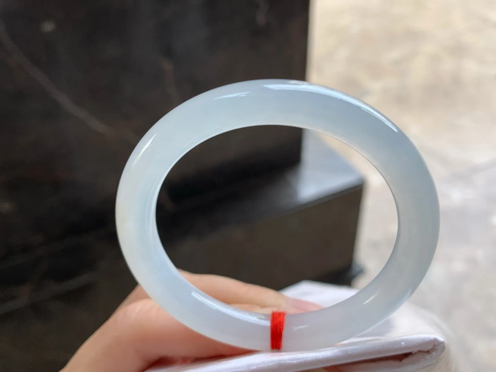 51-8.5

冰圆条手镯^_^清新冰透