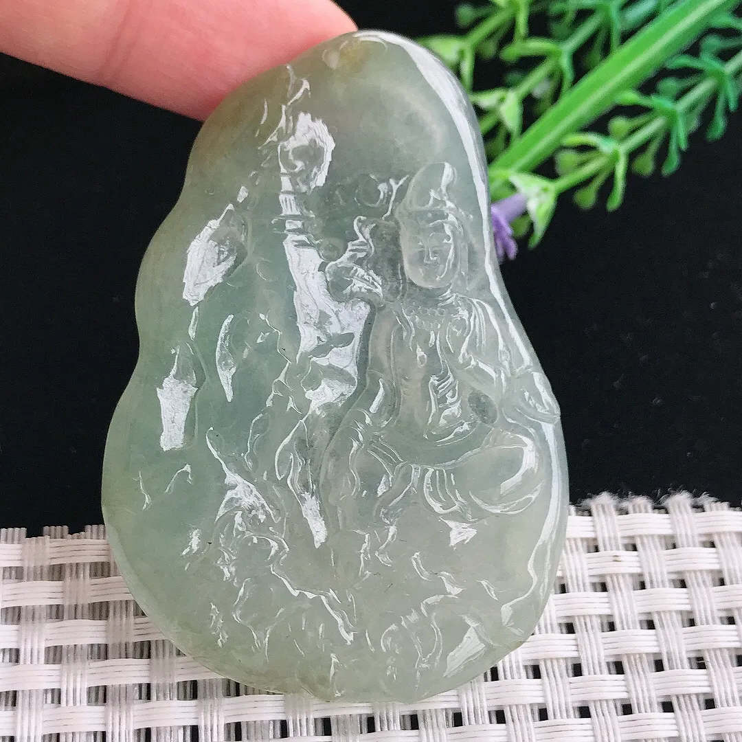 实拍A货翡翠64/44/5.3老坑冰胶水灵冰晴飘山水观音吊坠翡翠挂件