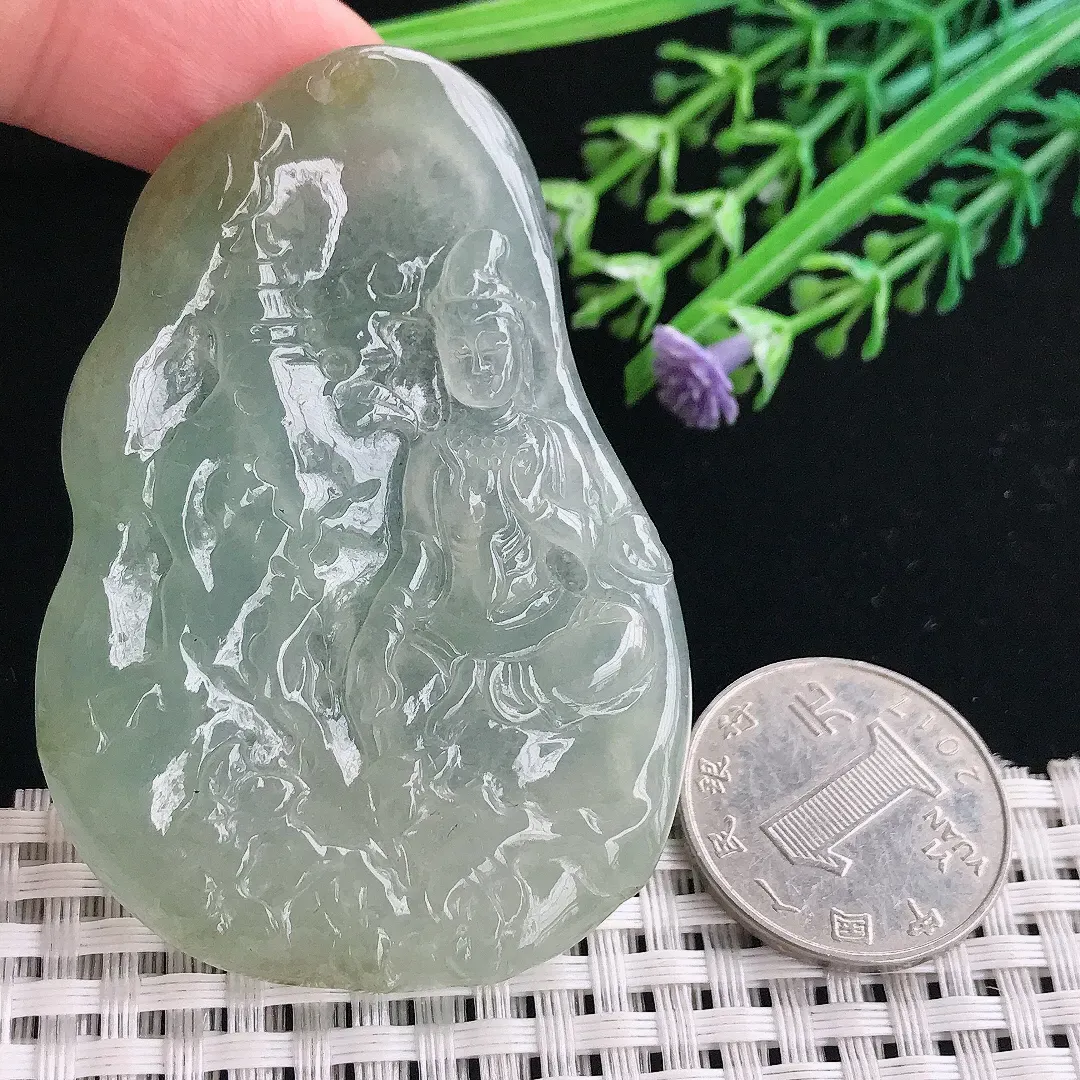 实拍A货翡翠64/44/5.3老坑冰胶水灵冰晴飘山水观音吊坠翡翠挂件