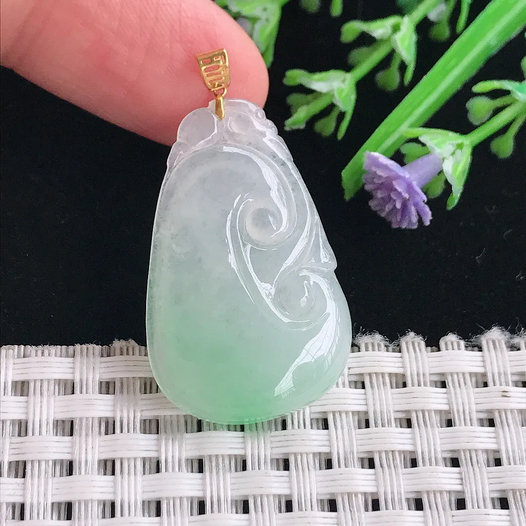 实拍A货翡翠32.2/20.1/4.5老坑18k金镶嵌冰润飘绿如意吊坠翡翠挂件