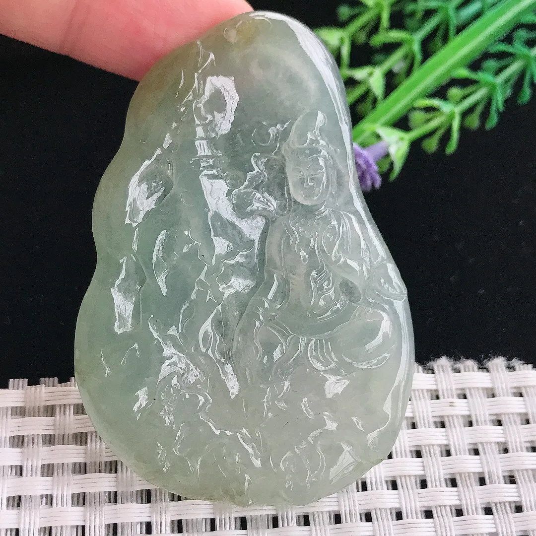 实拍A货翡翠64/44/5.3老坑冰胶水灵冰晴飘山水观音吊坠翡翠挂件