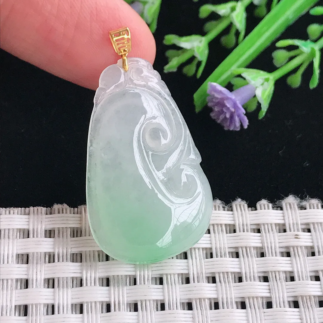 实拍A货翡翠32.2/20.1/4.5老坑18k金镶嵌冰润飘绿如意吊坠翡翠挂件