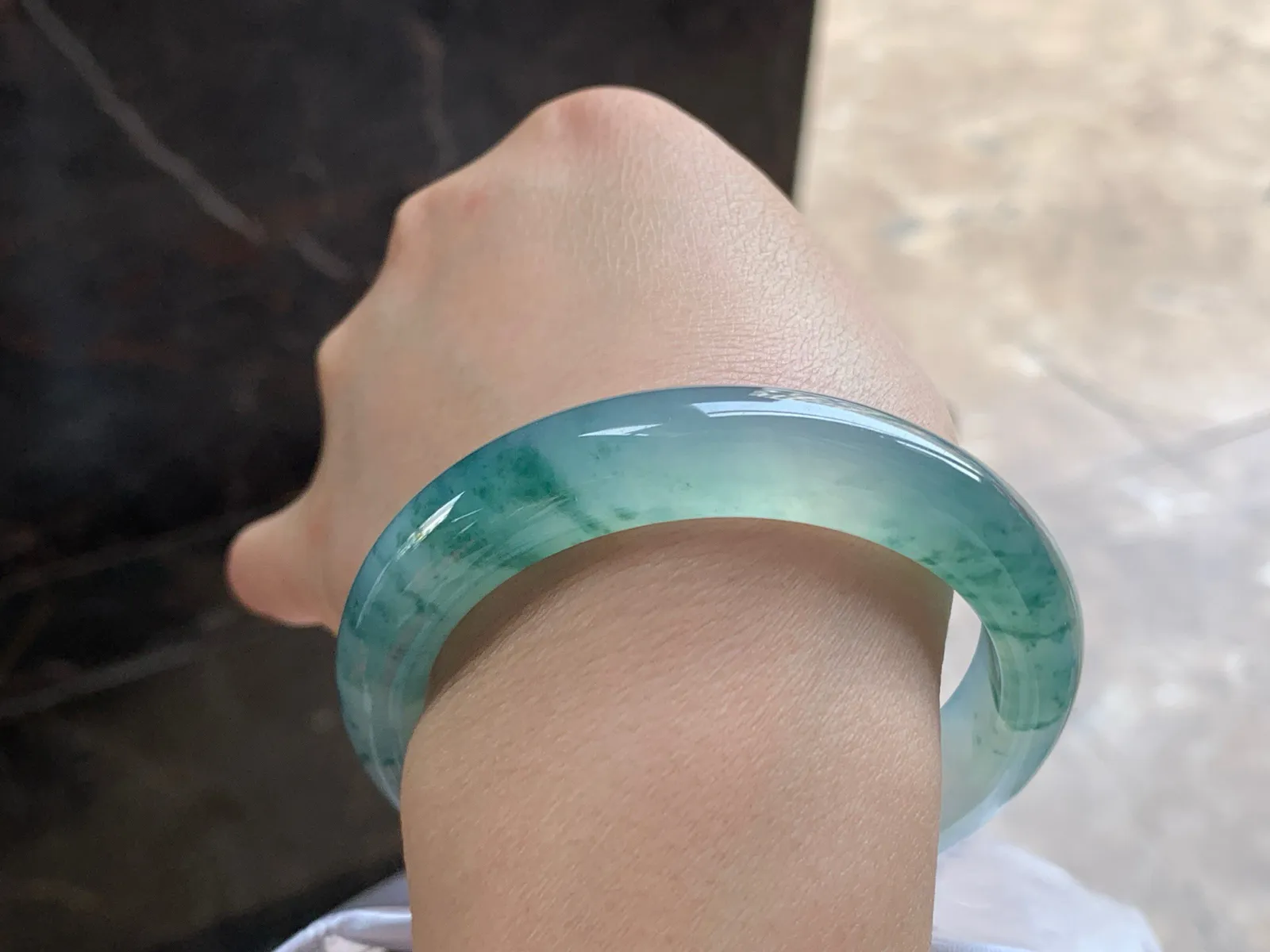 54-12.5-8.7

冰蓝花手镯^_^飘花灵韵