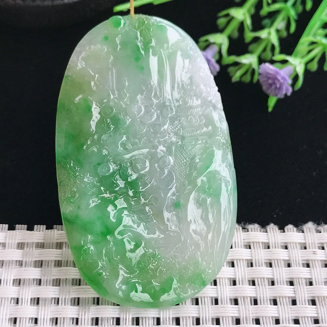 实拍A货翡翠61/37.6/4.5老坑精美冰润飘阳绿山水吊坠翡翠大好河山挂件