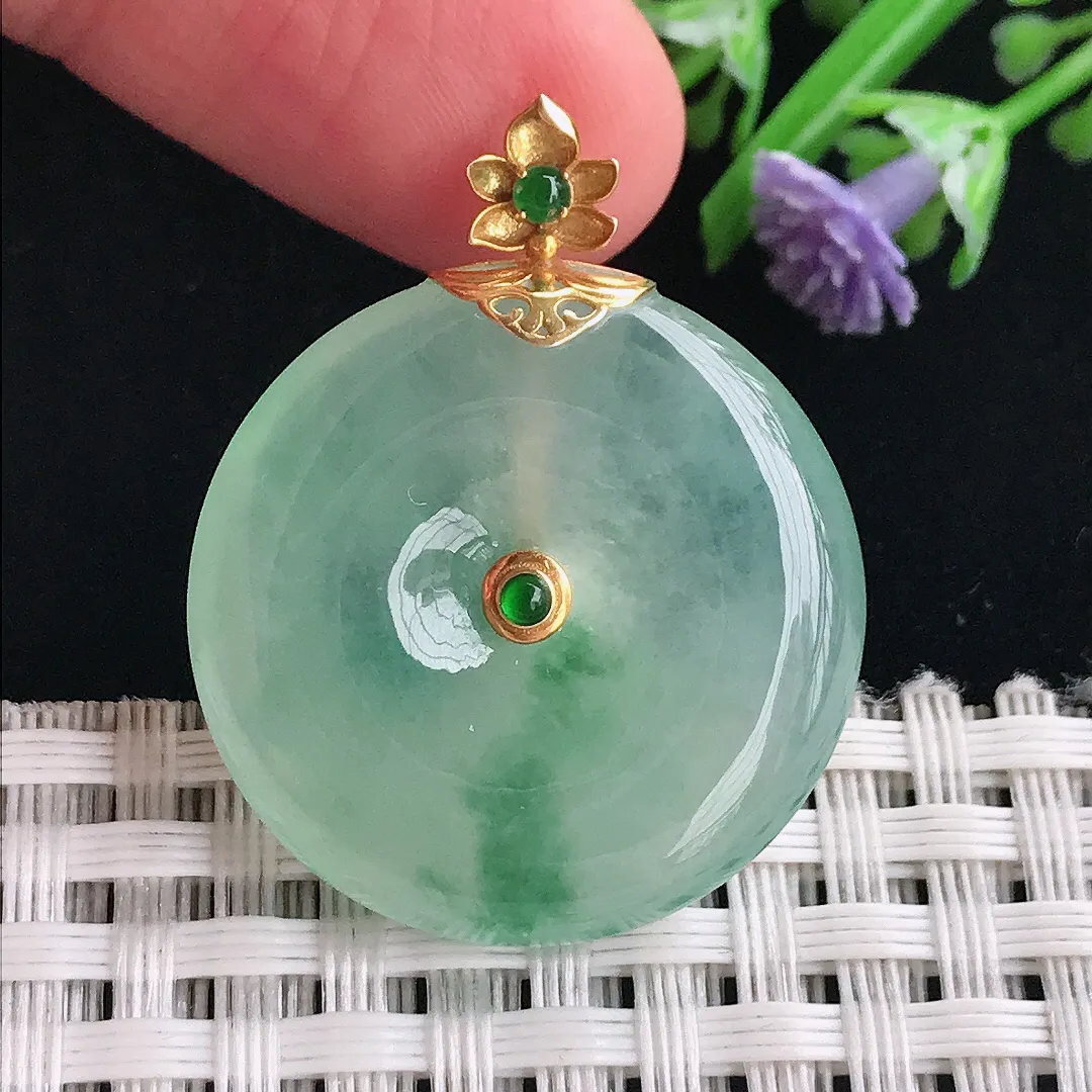 实拍A货翡翠26.9/6.1老坑18k金镶嵌冰种冰晴绿平安扣吊坠翡翠玉扣挂件