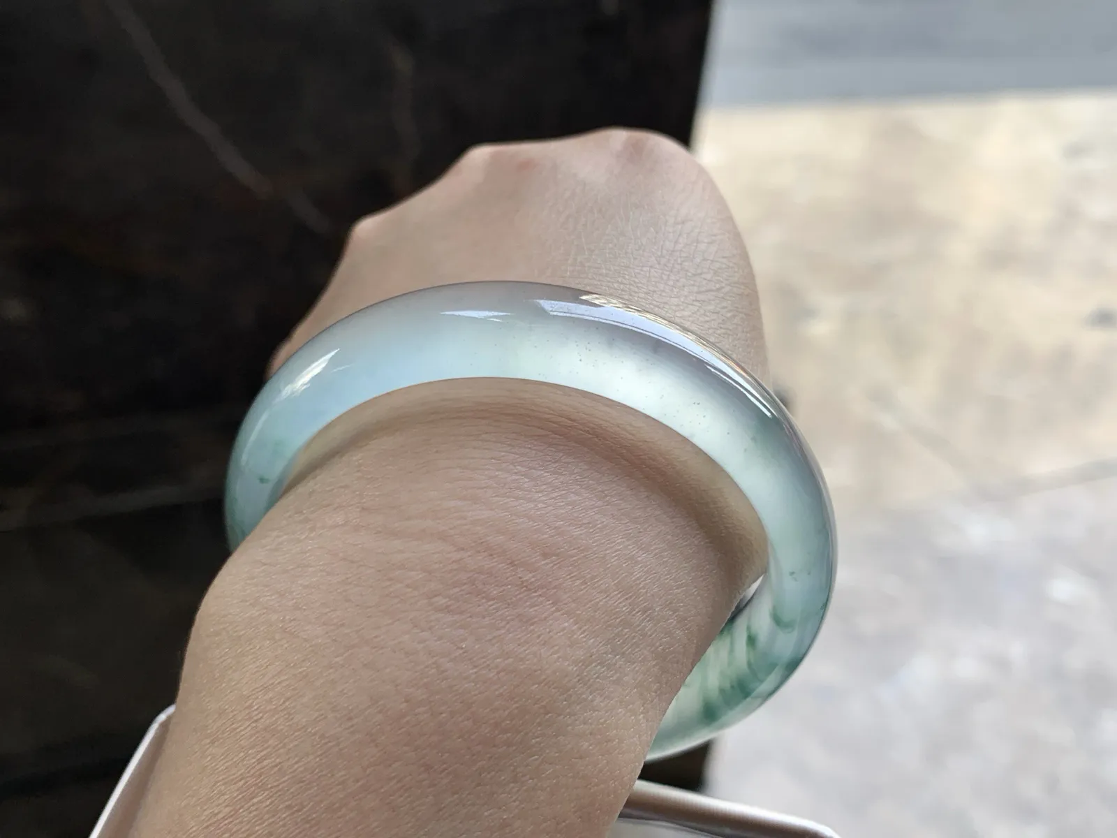 55-13.4-7.5

高冰蓝花手镯^_^透亮