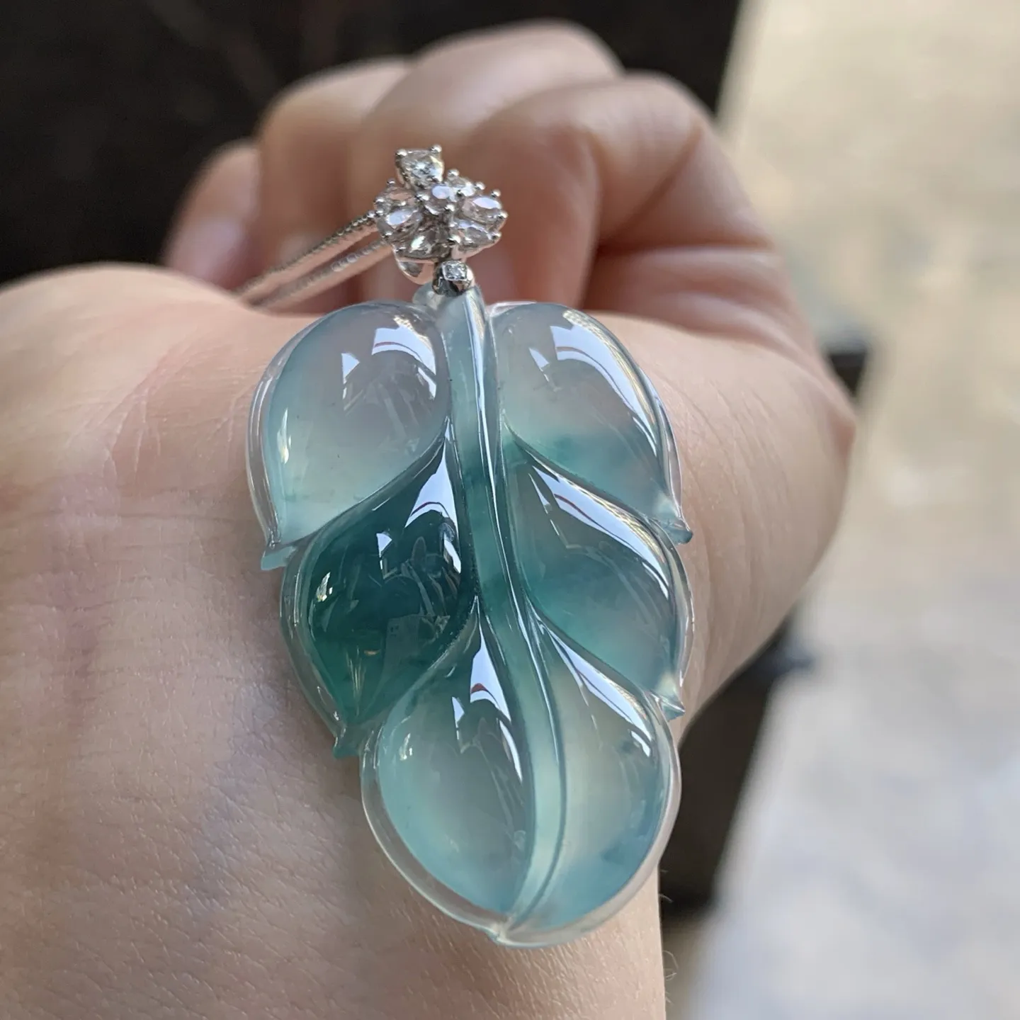 金扣蓝花叶子^_^鲜艳 起光 尺寸38-24.5-6mm