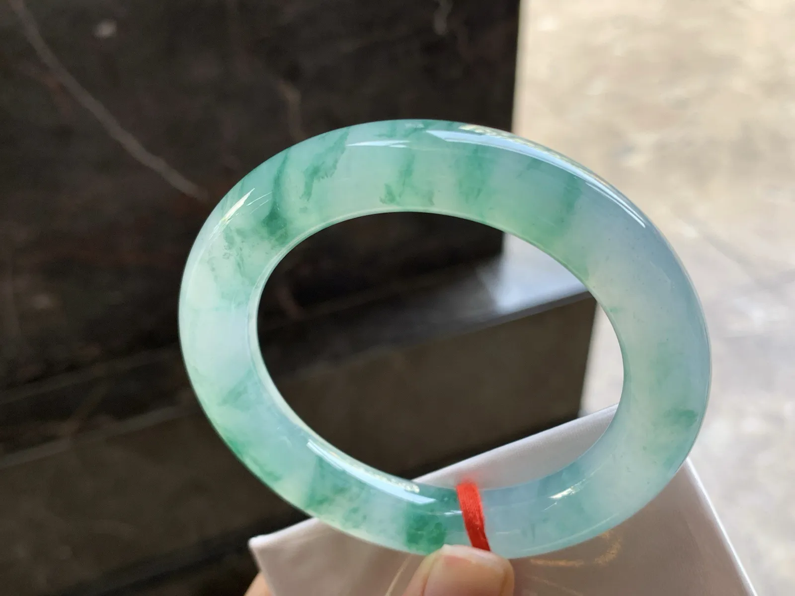 55.5-11.6

绿花圆条手镯^_^起光 飘花好看