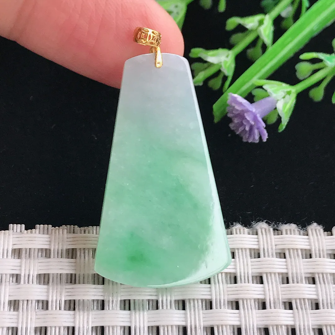 实拍A货翡翠35/21/3.7老坑18k金镶嵌飘绿无事牌吊坠翡翠挂件