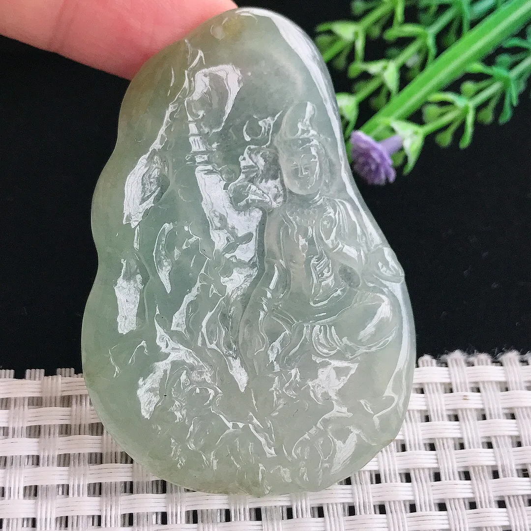 实拍A货翡翠64/44/5.3老坑冰胶水灵冰晴飘山水观音吊坠翡翠挂件