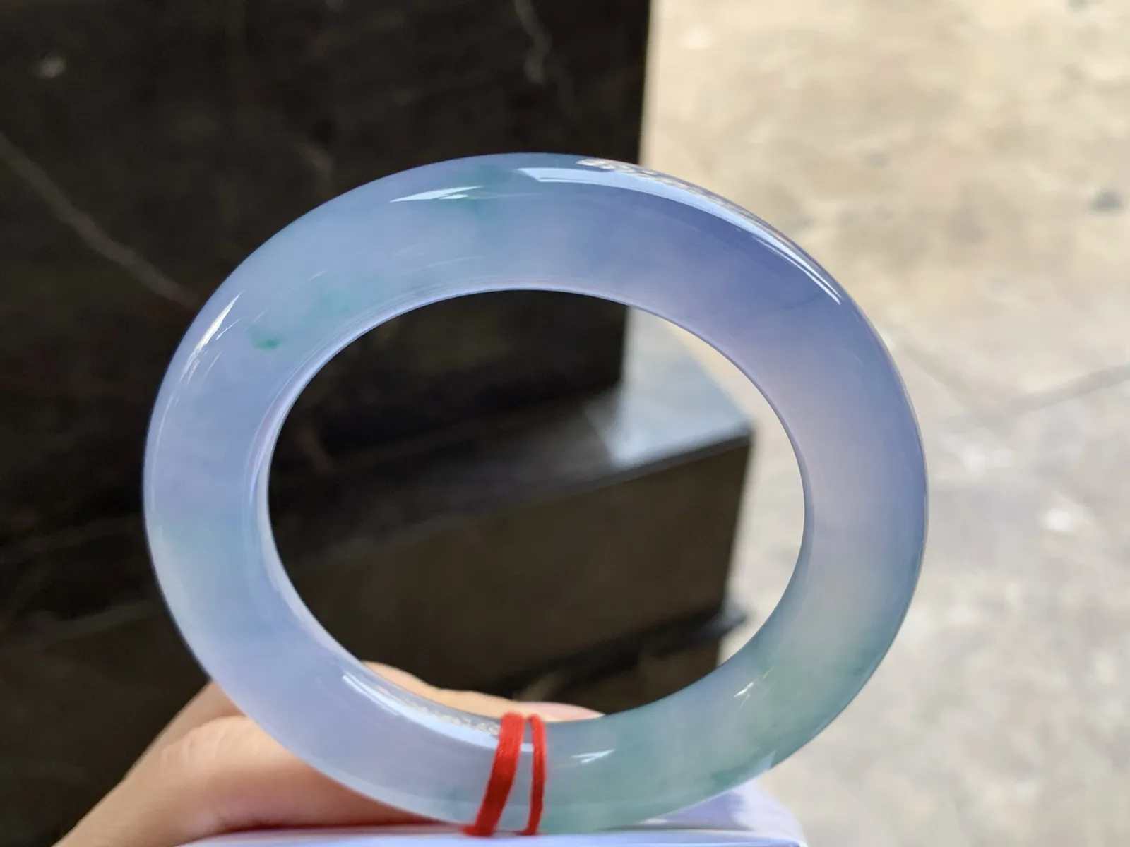 59-12.8

冰种紫罗兰飘花圆条手镯^_^颜色鲜艳 起光