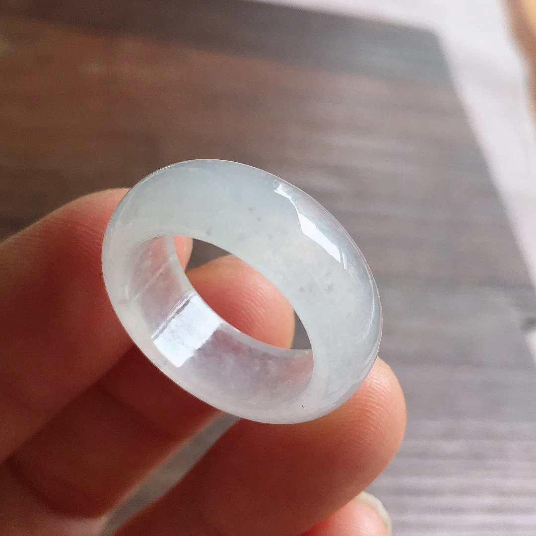 冰种戒圈，指环，冰冰润润，玉质细腻，种水足，Jm圈口16内直径18.8宽7.8厚3.8