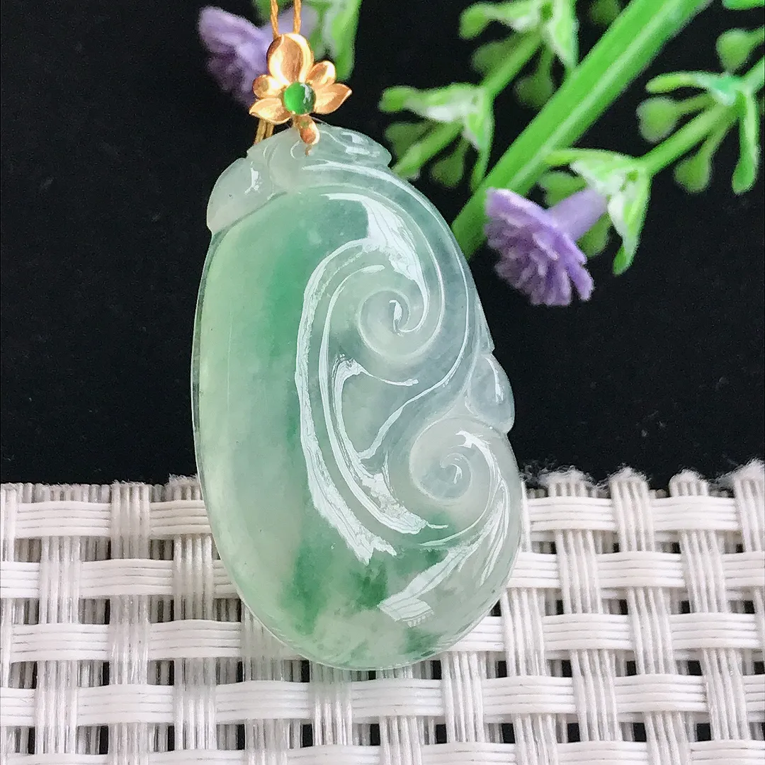 实拍A货翡翠33.5/20/6老坑18k金镶嵌冰飘绿如意吊坠翡翠挂件