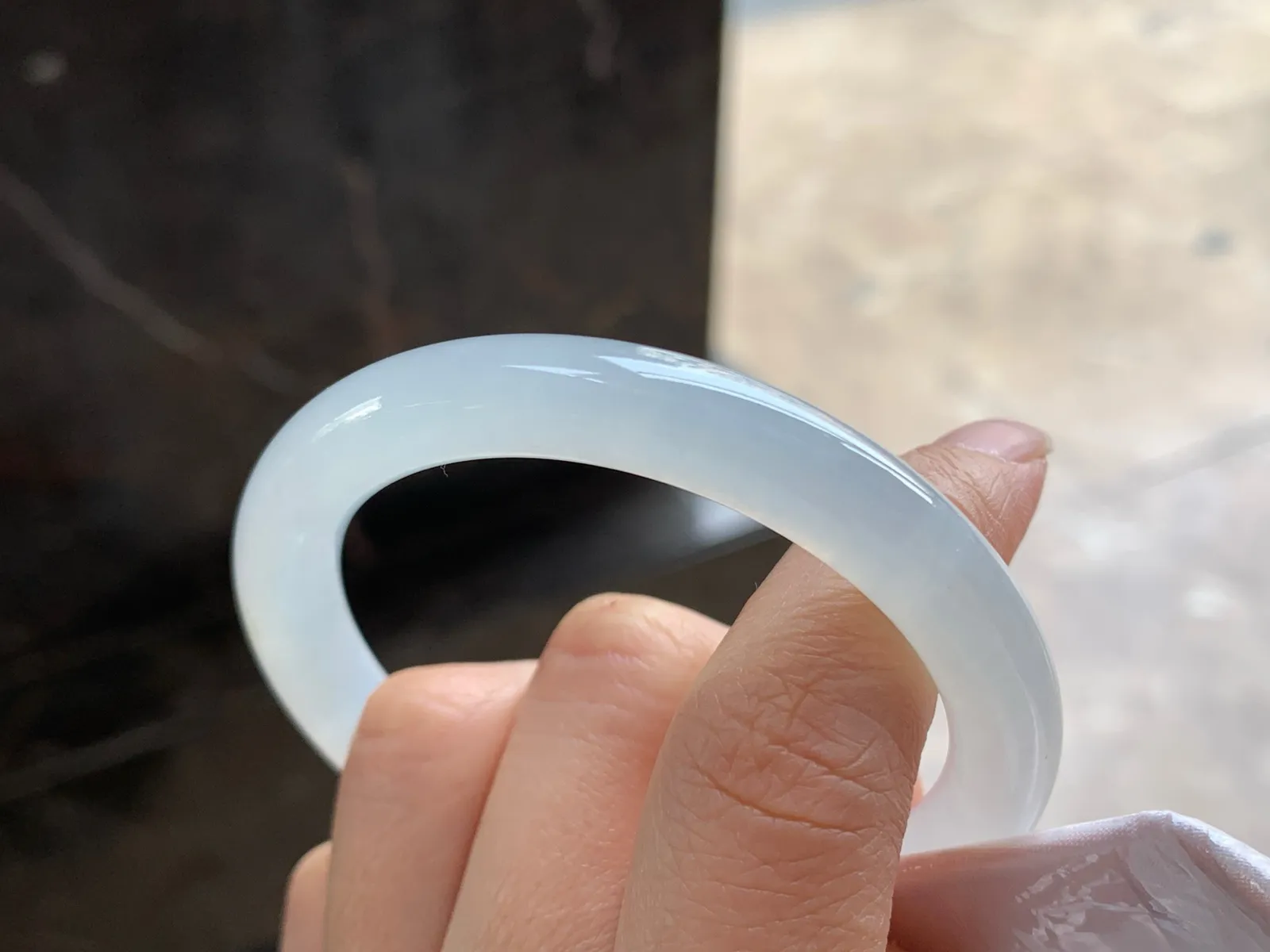 51-8.5

冰圆条手镯^_^清新冰透