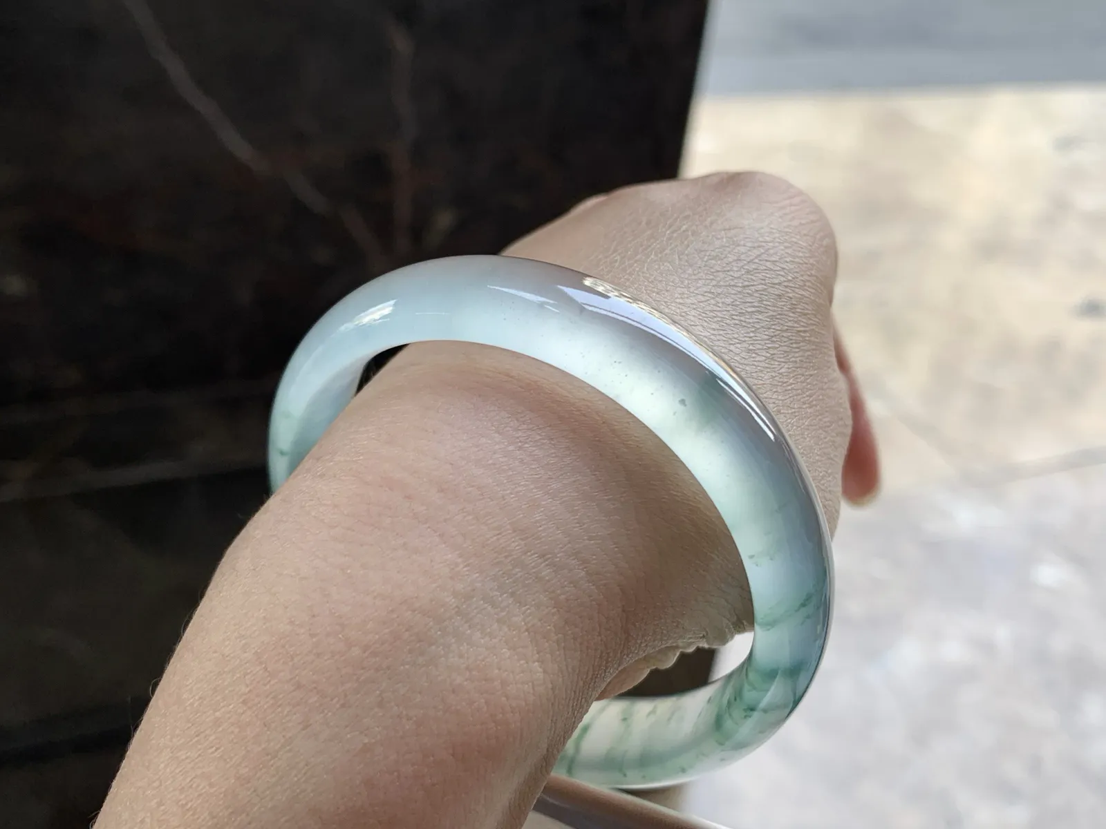 55-13.4-7.5

高冰蓝花手镯^_^透亮