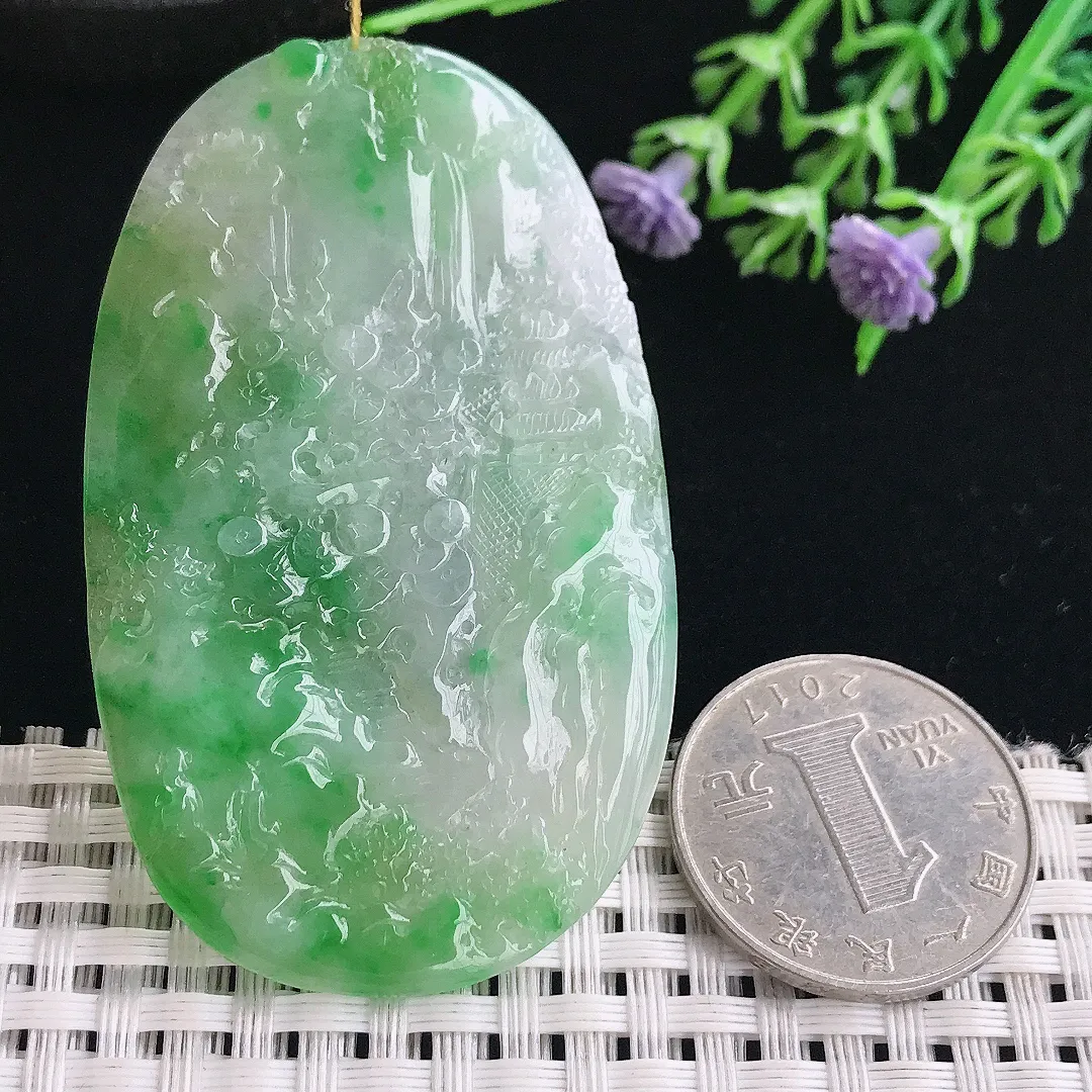 实拍A货翡翠61/37.6/4.5老坑精美冰润飘阳绿山水吊坠翡翠大好河山挂件