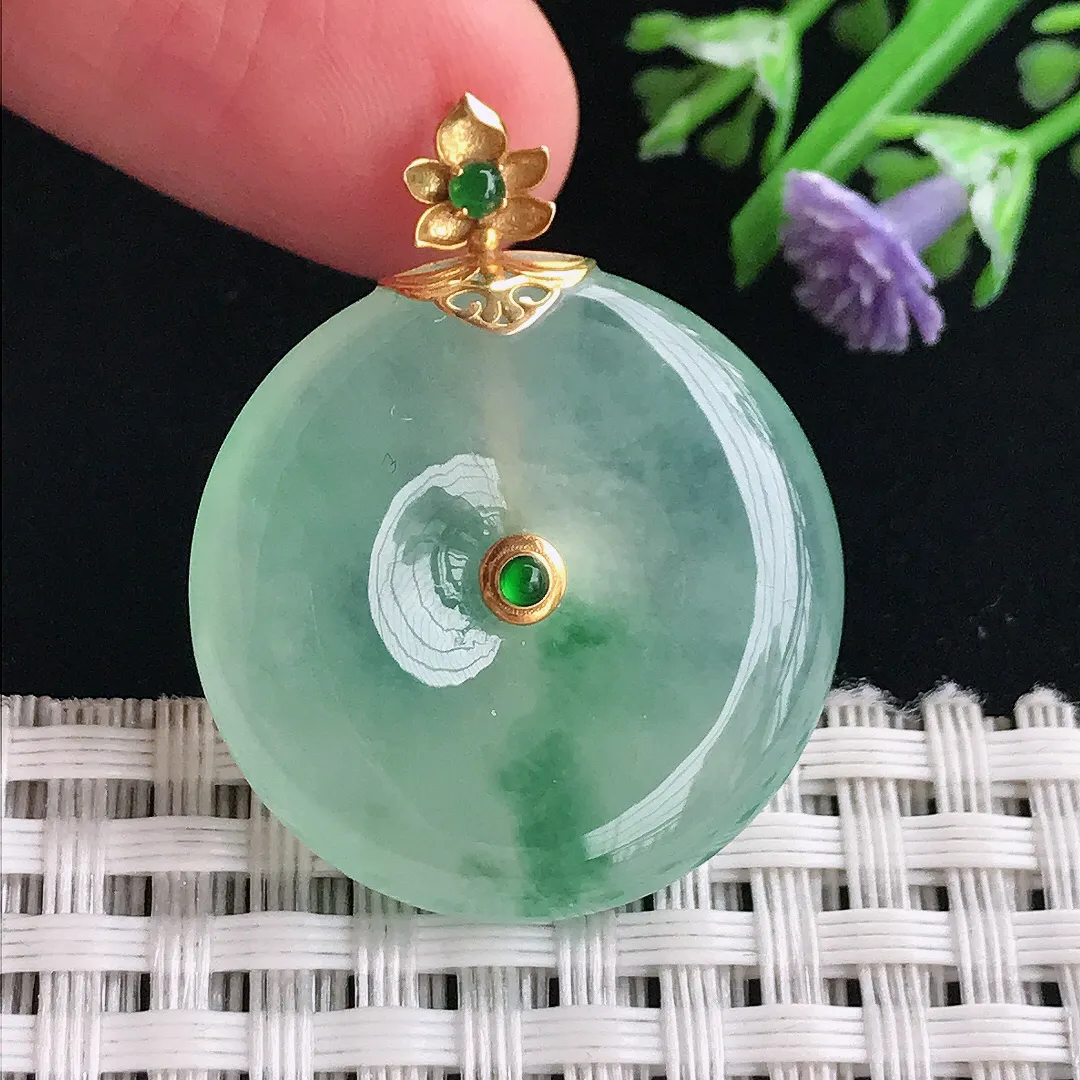 实拍A货翡翠26.9/6.1老坑18k金镶嵌冰种冰晴绿平安扣吊坠翡翠玉扣挂件