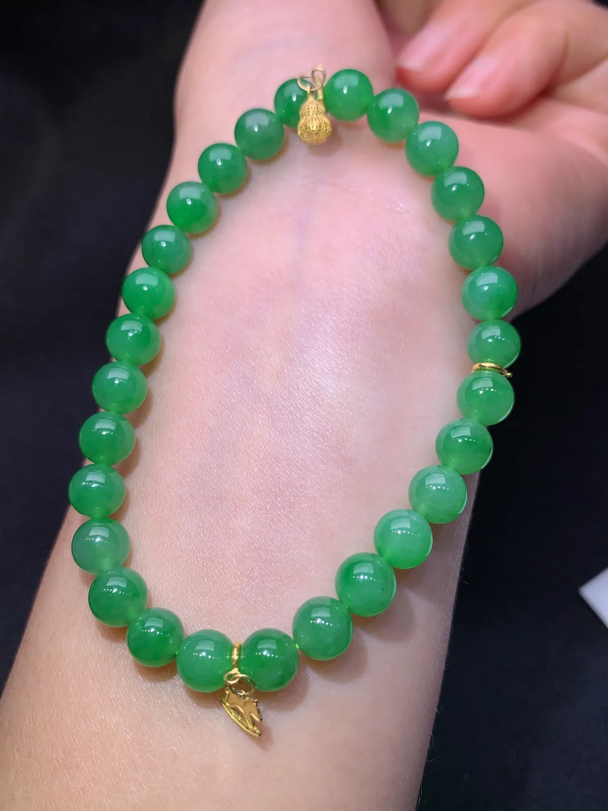 翠绿圆珠手串，手链，冰润色阳，玉质细腻，种水足，Be 直径6.1