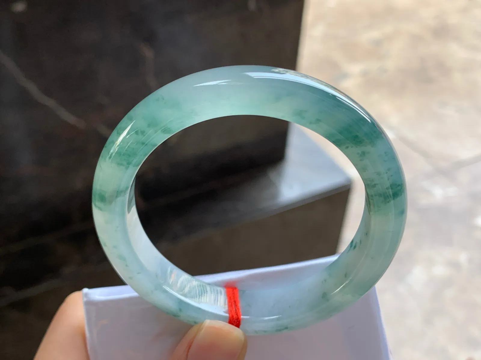 54-12.5-8.7

冰蓝花手镯^_^飘花灵韵