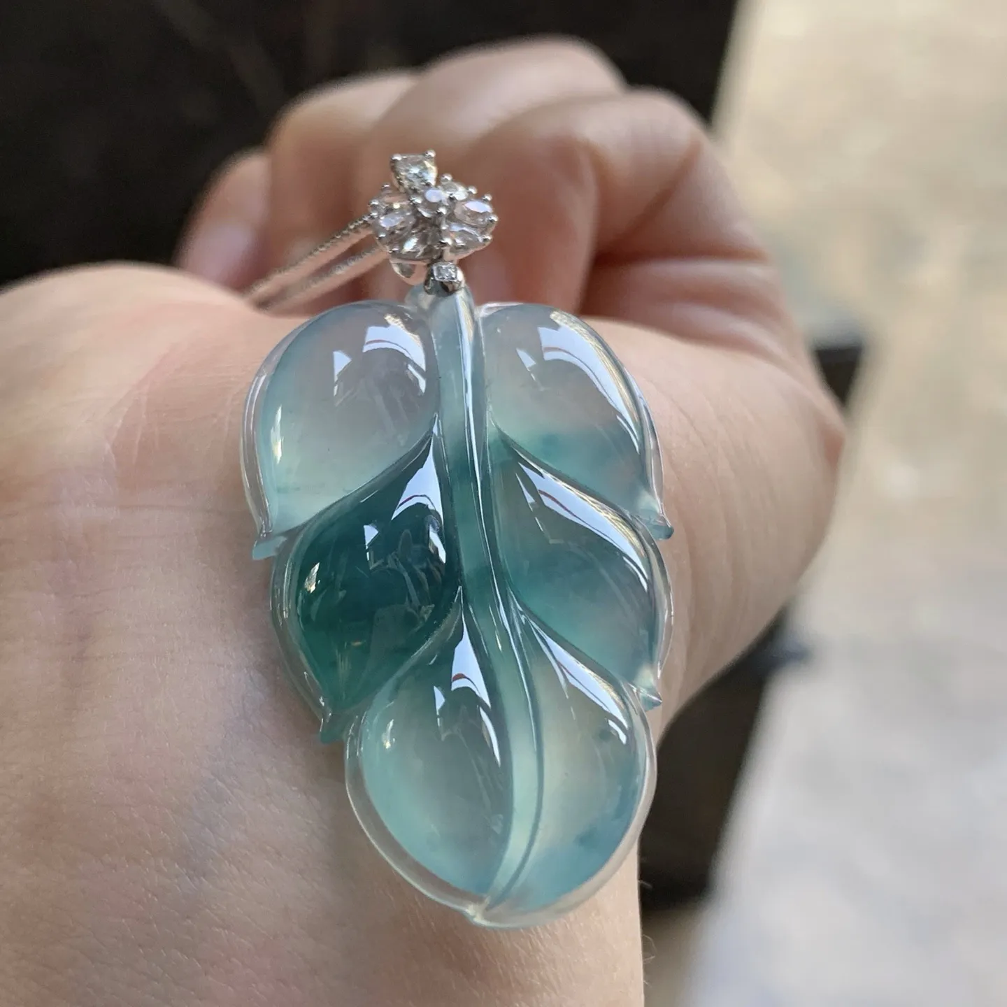 金扣蓝花叶子^_^鲜艳 起光 尺寸38-24.5-6mm