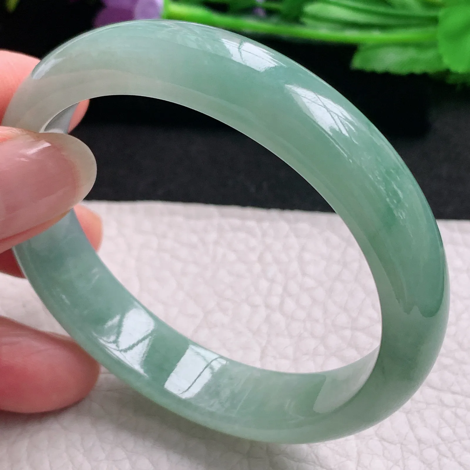 ss实拍55*51*12.8*7.2贵妃镯 天然缅甸翡翠A货玉手镯飘花秀气美人镯