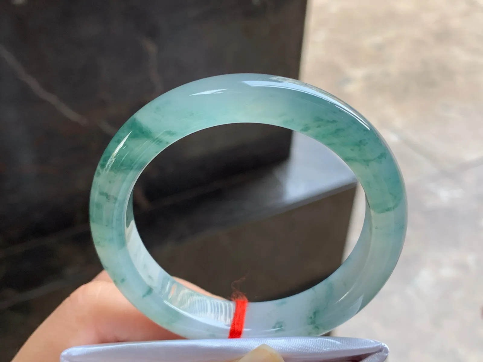 54-12.5-8.7

冰蓝花手镯^_^飘花灵韵