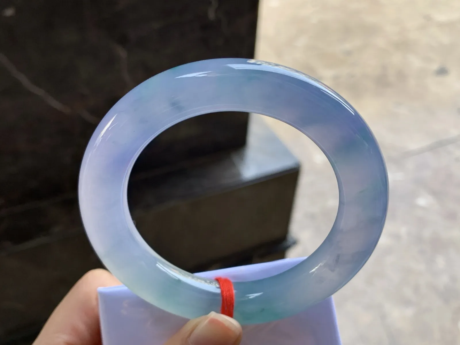 59-12.8

冰种紫罗兰飘花圆条手镯^_^颜色鲜艳 起光