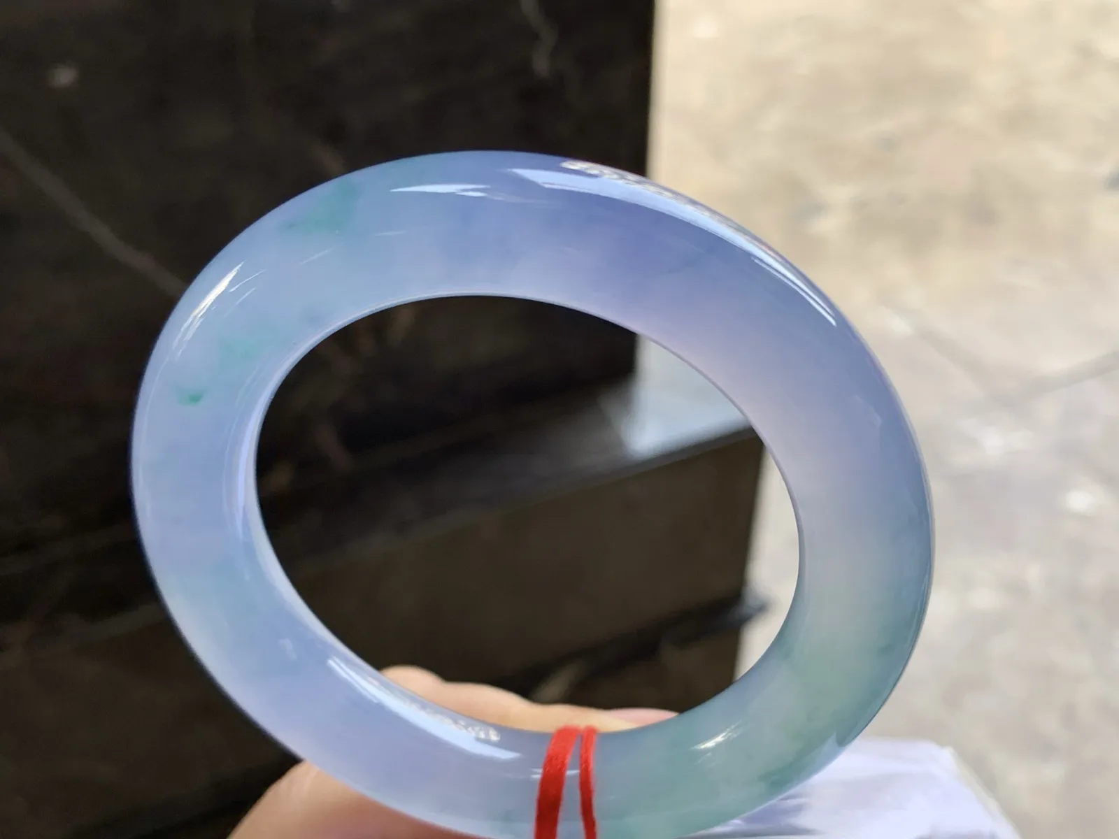 59-12.8

冰种紫罗兰飘花圆条手镯^_^颜色鲜艳 起光