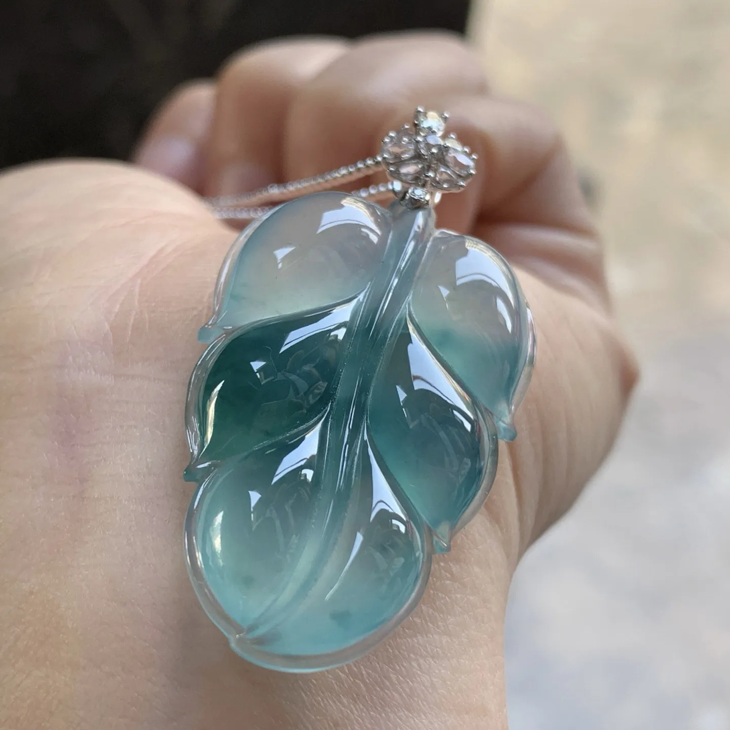 金扣蓝花叶子^_^鲜艳 起光 尺寸38-24.5-6mm