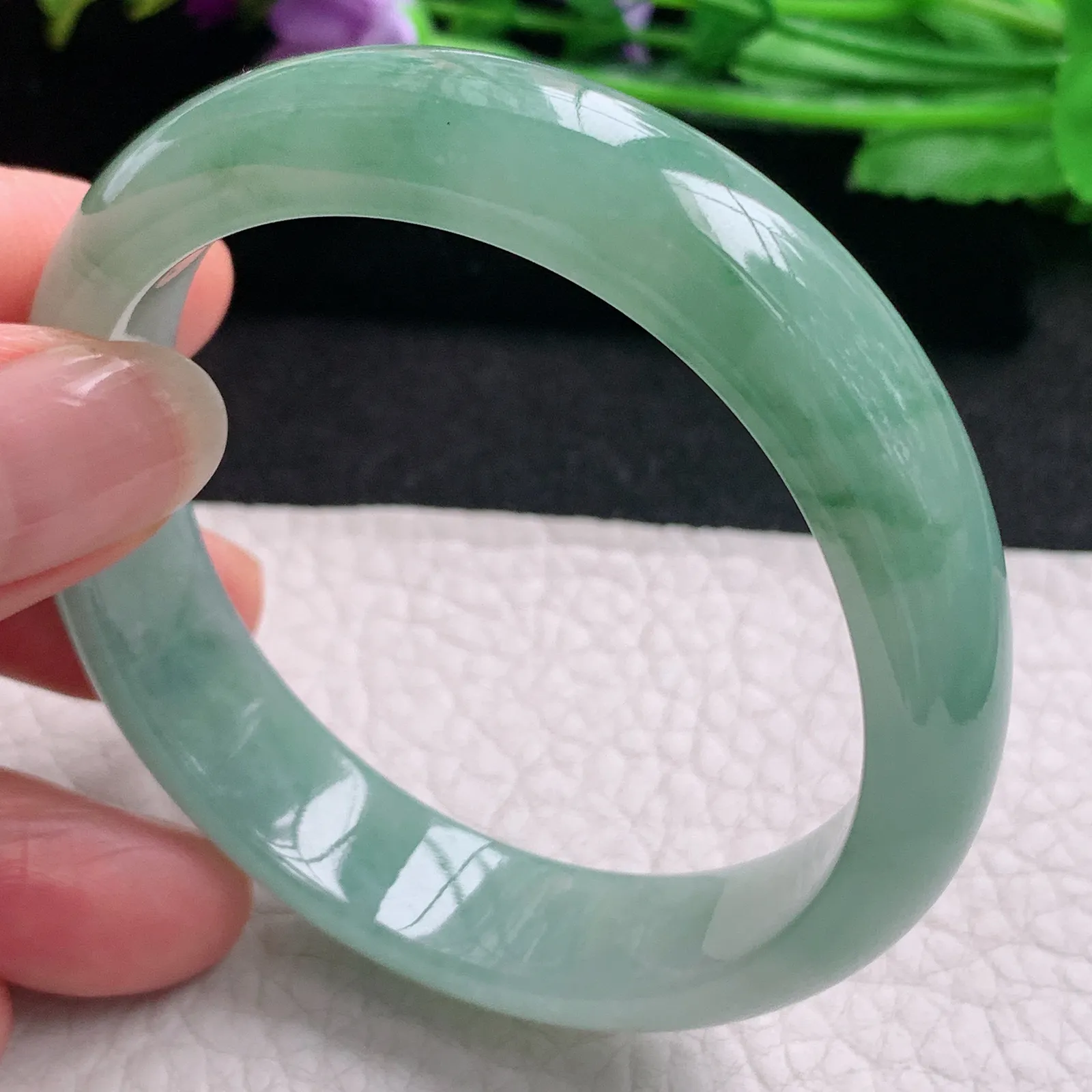 ss实拍55*51*12.8*7.2贵妃镯 天然缅甸翡翠A货玉手镯飘花秀气美人镯